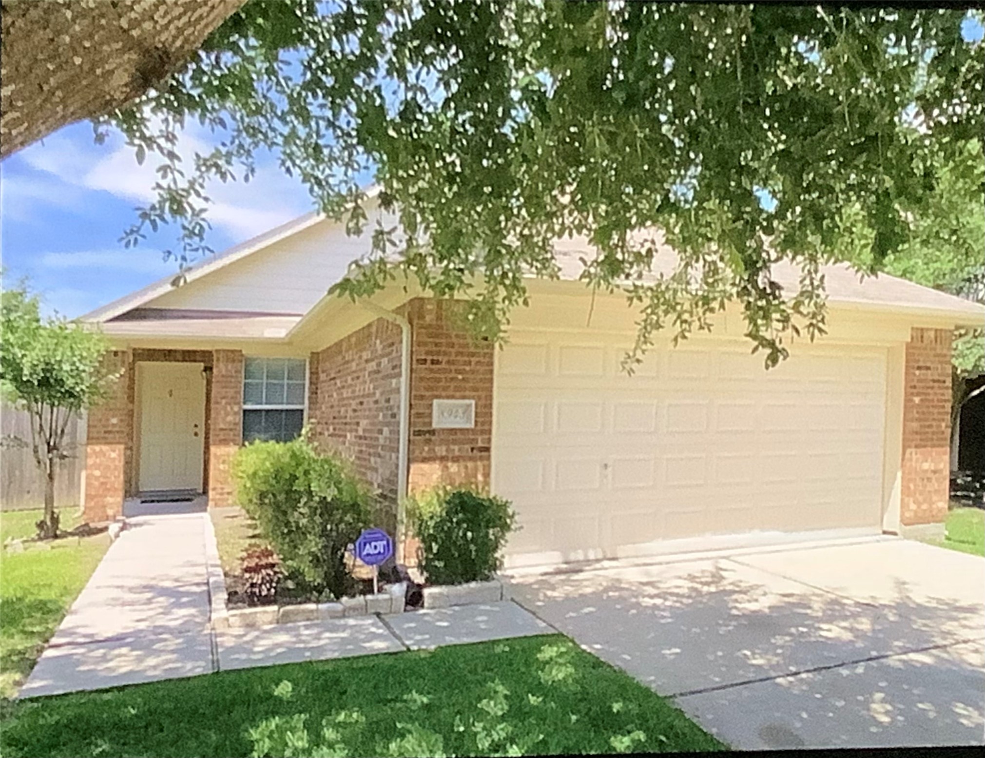 8943 Farm Ridge Lane Property Photo 1