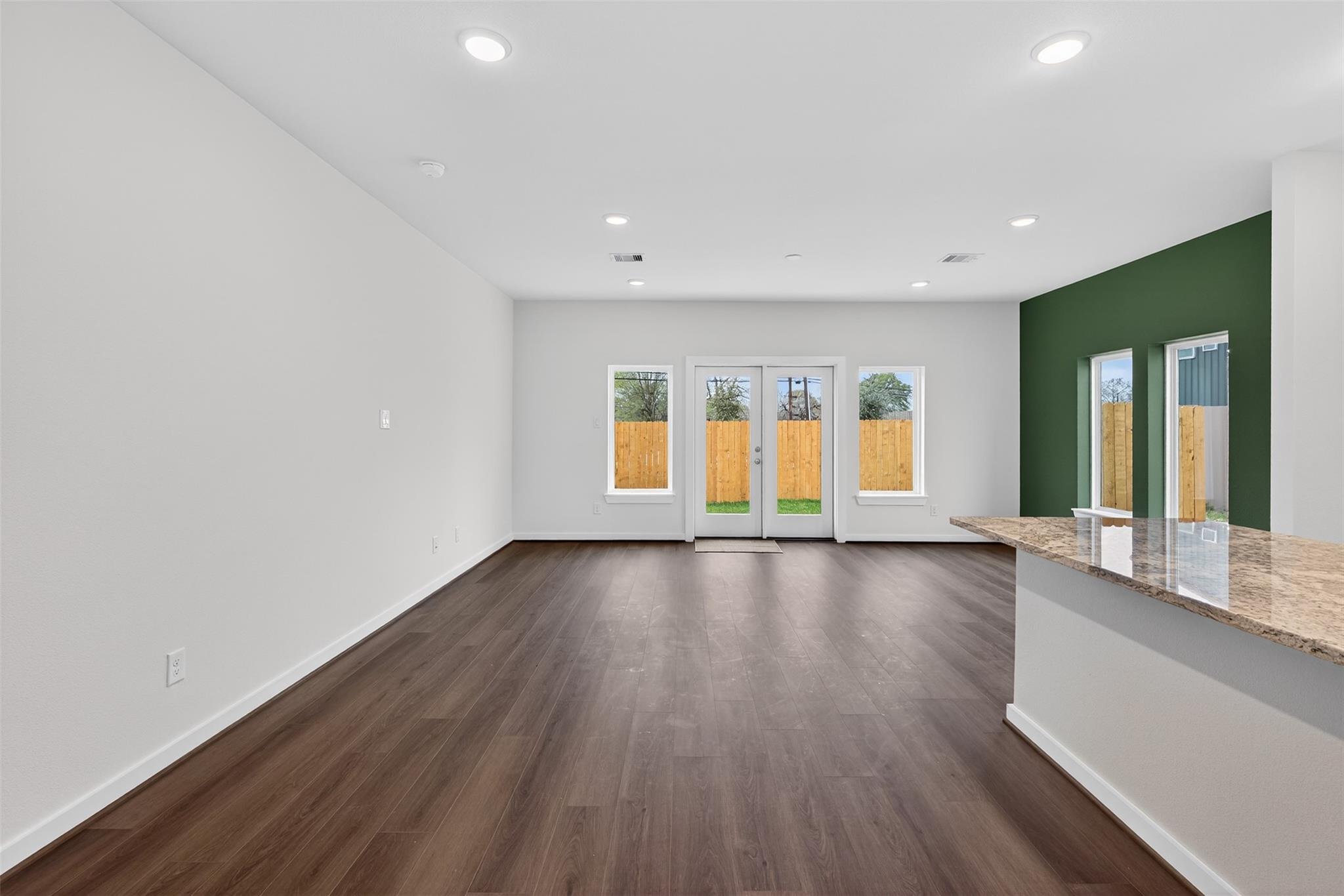9113 Highland Northern Way, Houston Tx 77088 Property Photo 9