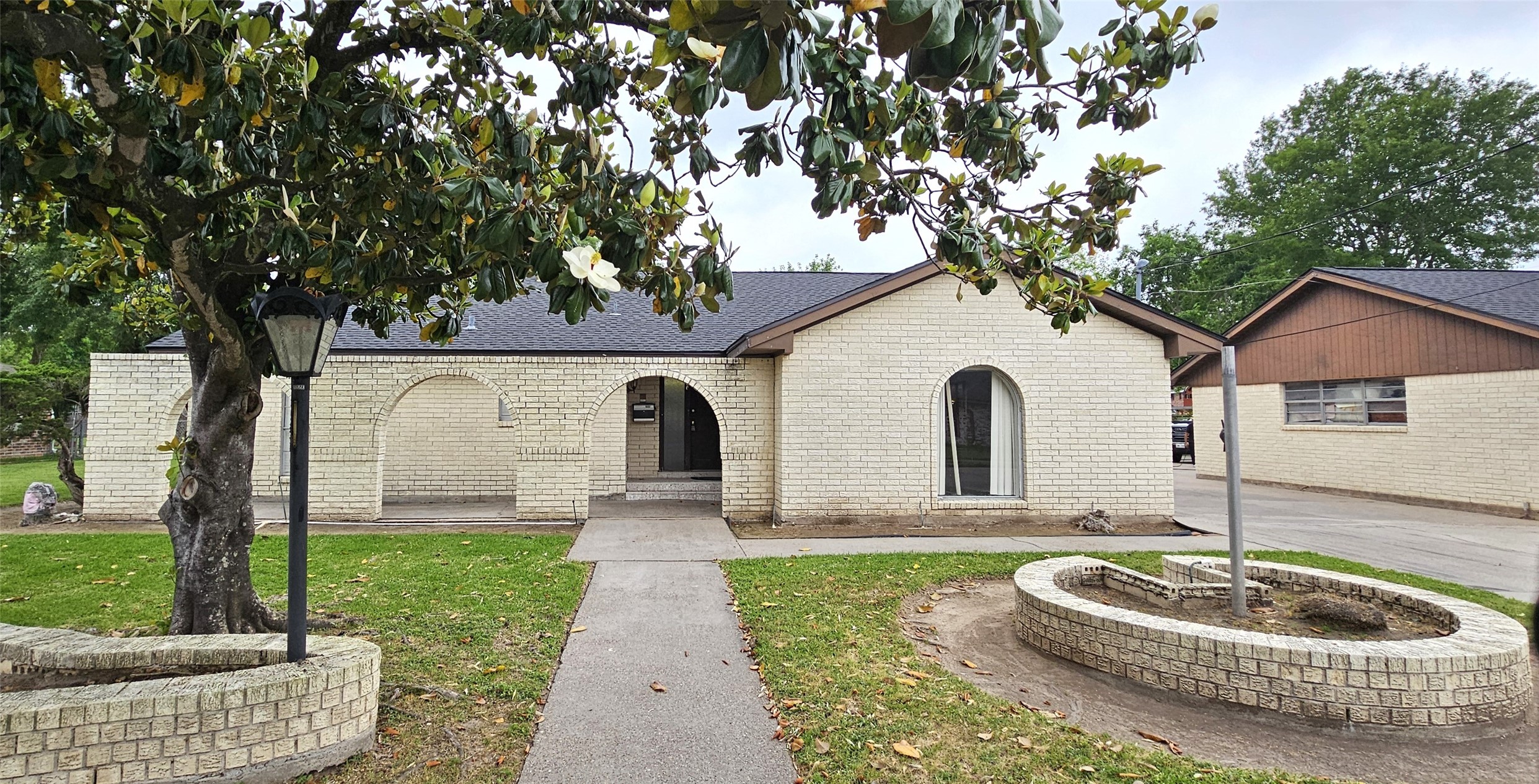 1602 Luella Avenue Property Photo 1