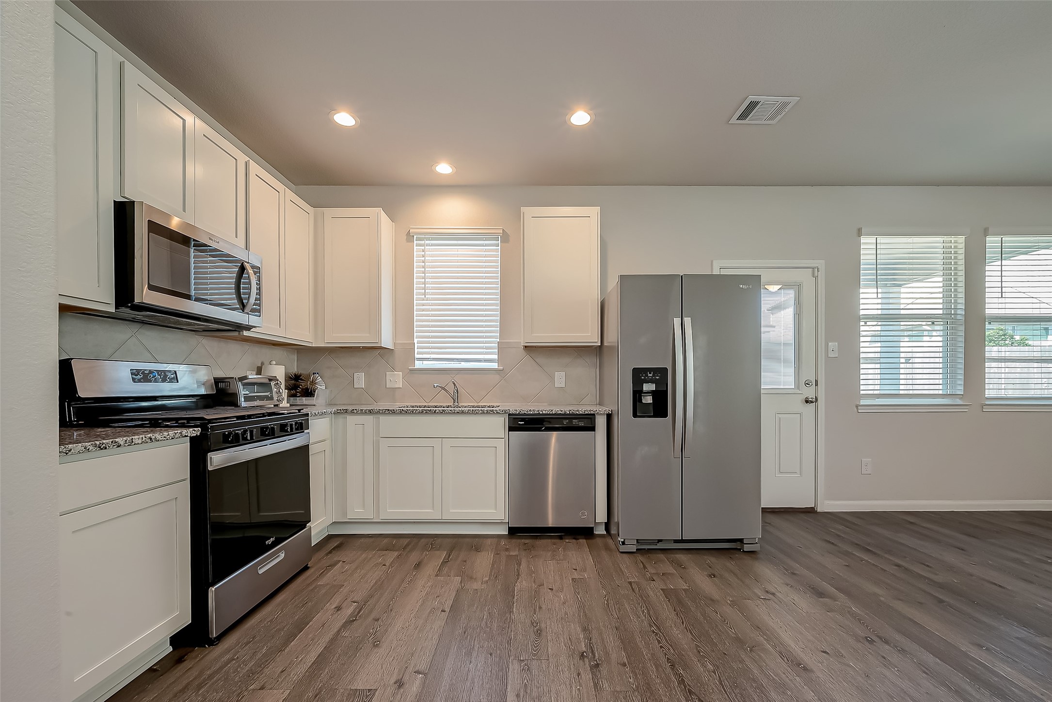 22015 Imperious Park Way Property Photo 13