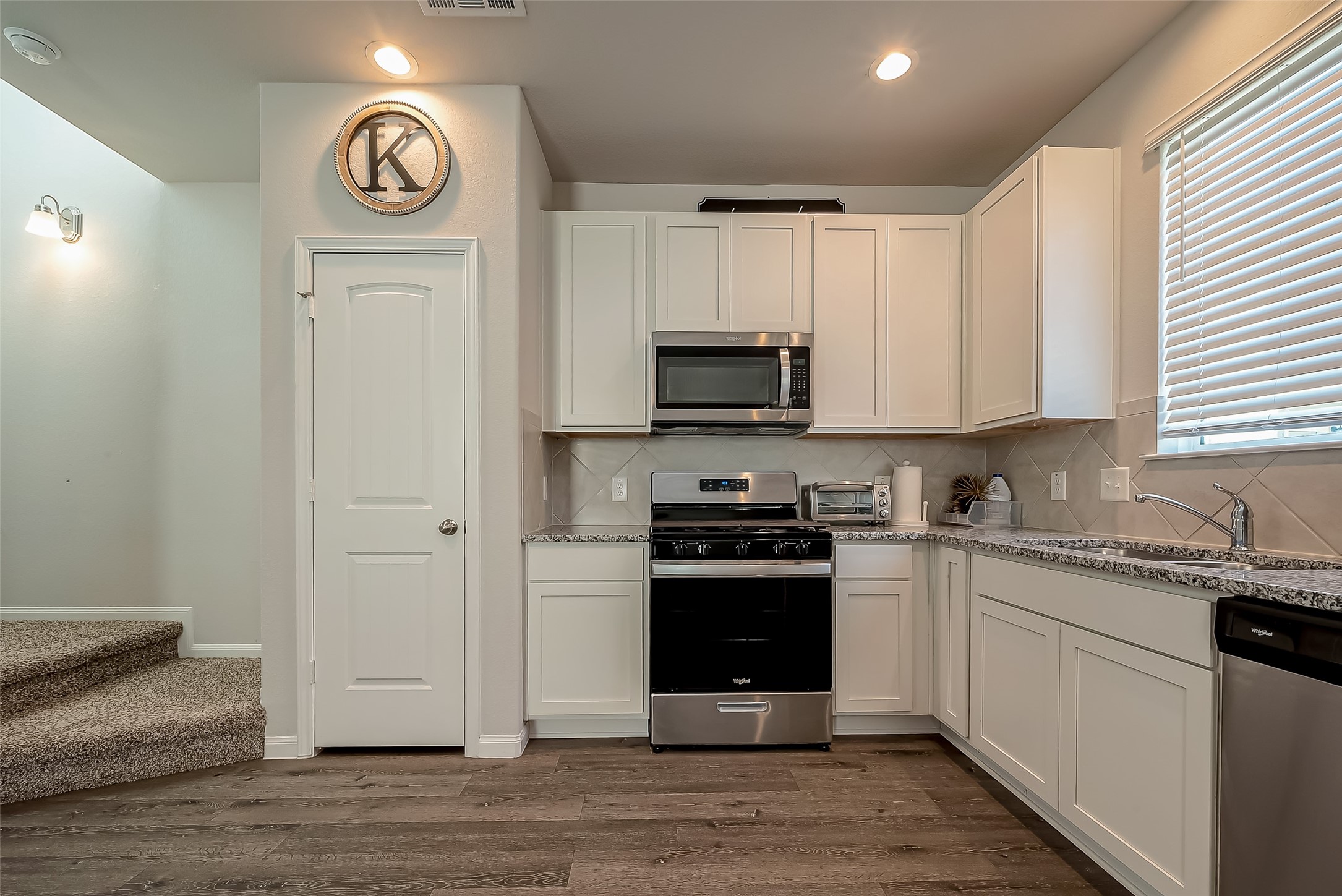 22015 Imperious Park Way Property Photo 14