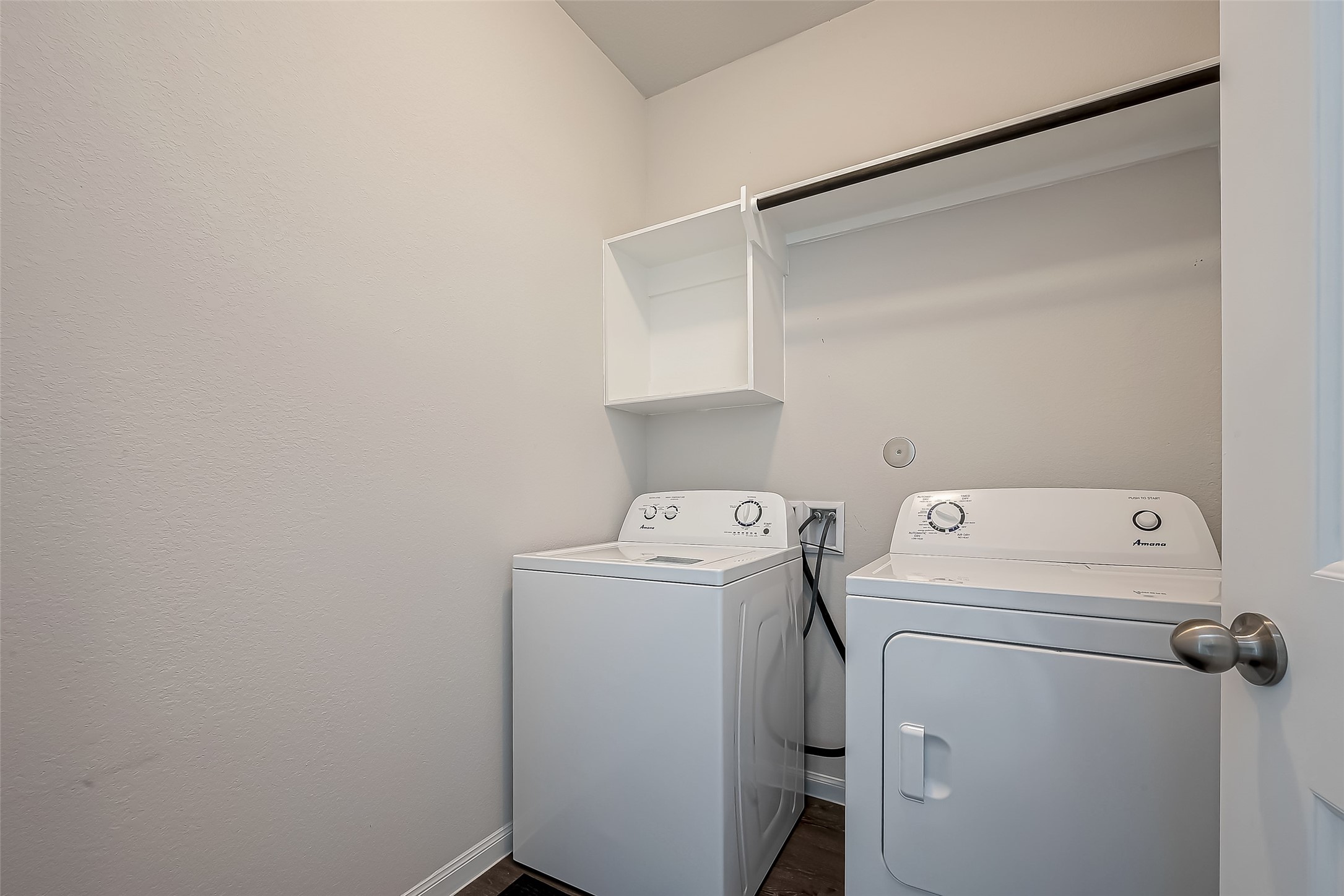 22015 Imperious Park Way Property Photo 17