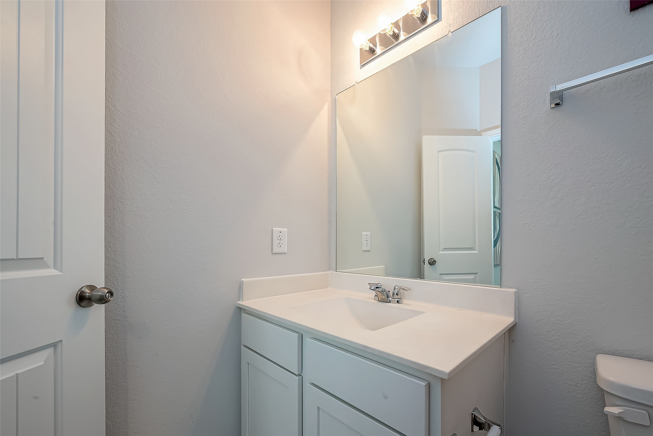 22015 Imperious Park Way Property Photo 26