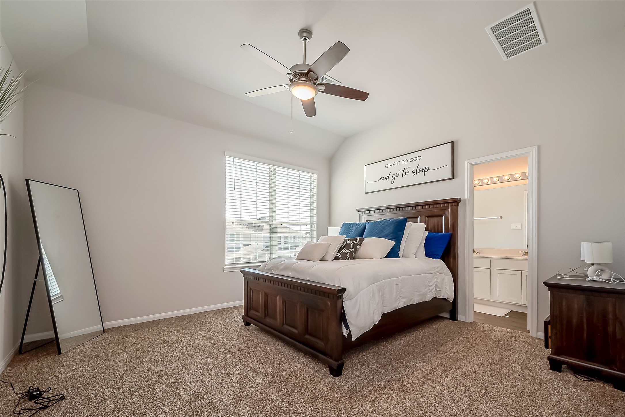 22015 Imperious Park Way Property Photo 27