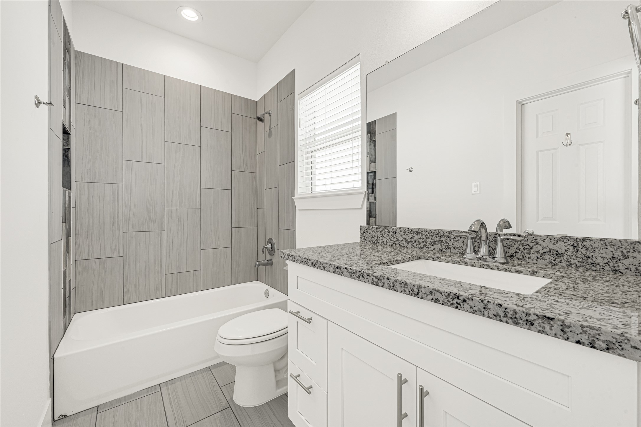 6405 Leopold Star Lane Property Photo 17