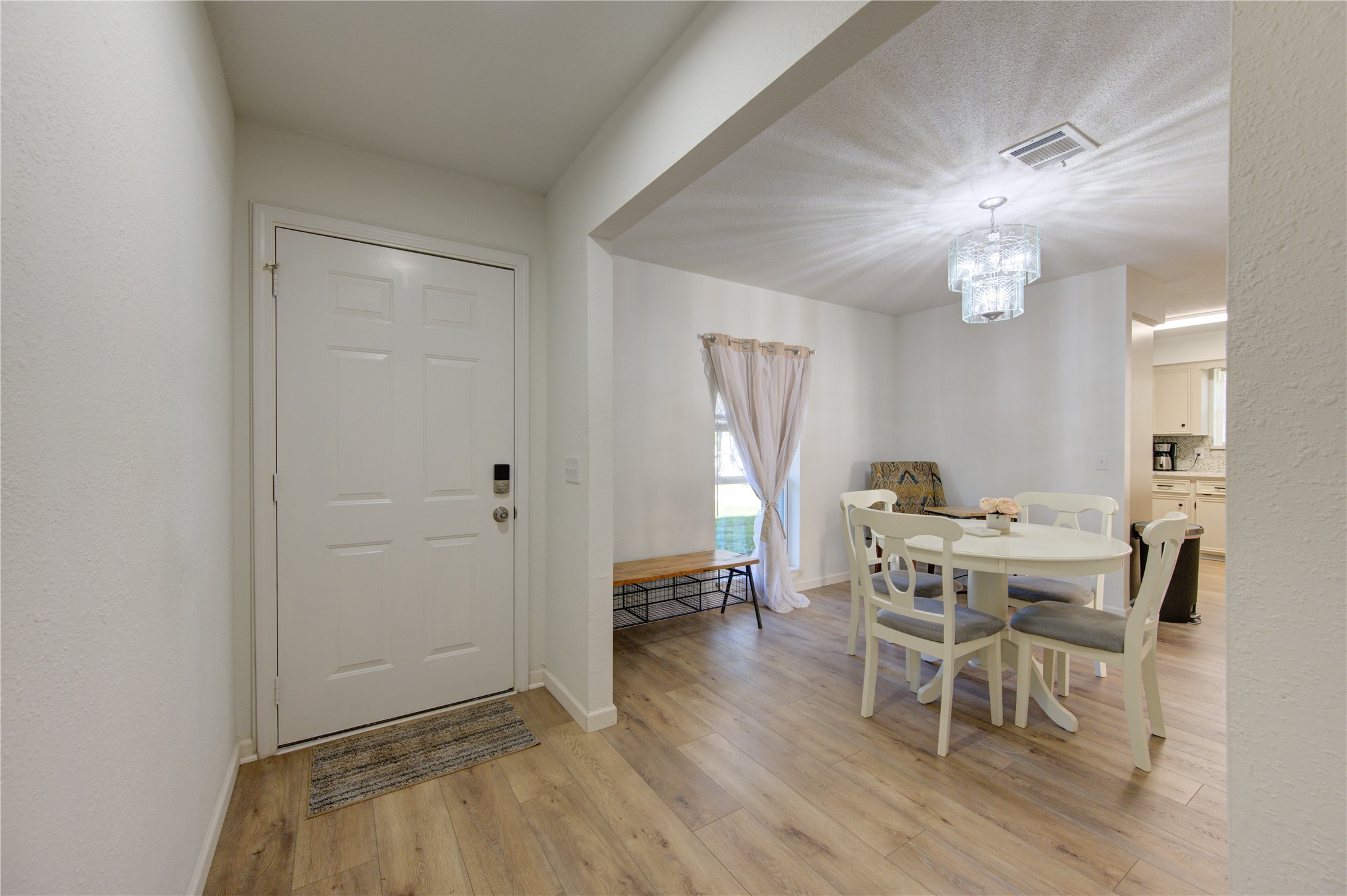 16523 Rawhide Trail Property Photo 3