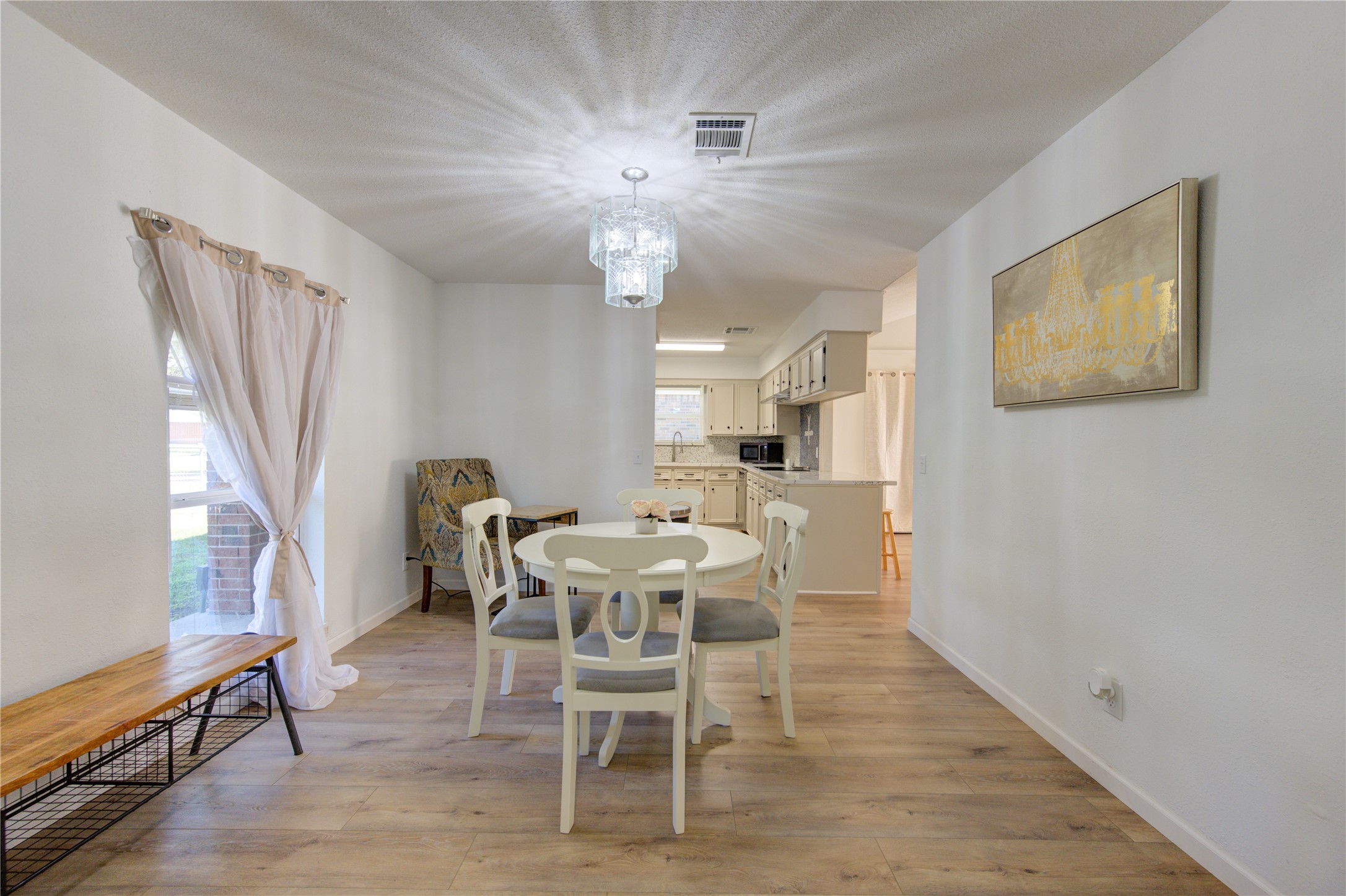 16523 Rawhide Trail Property Photo 4