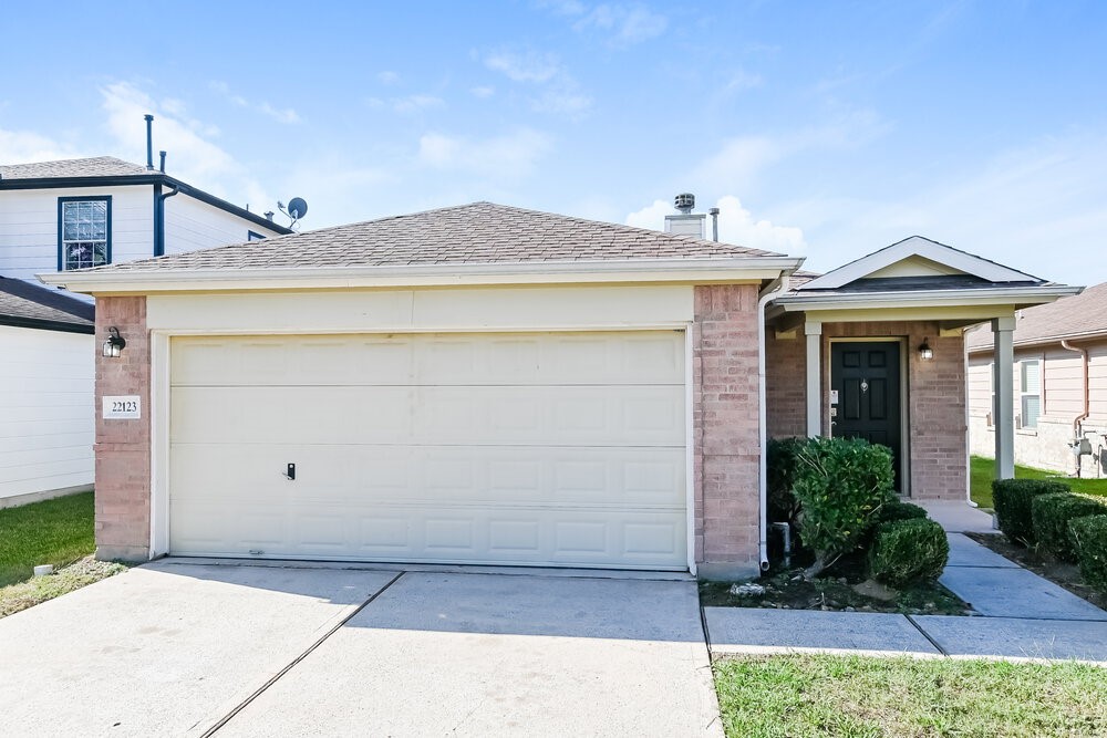 22123 Greengate Drive Property Photo 1