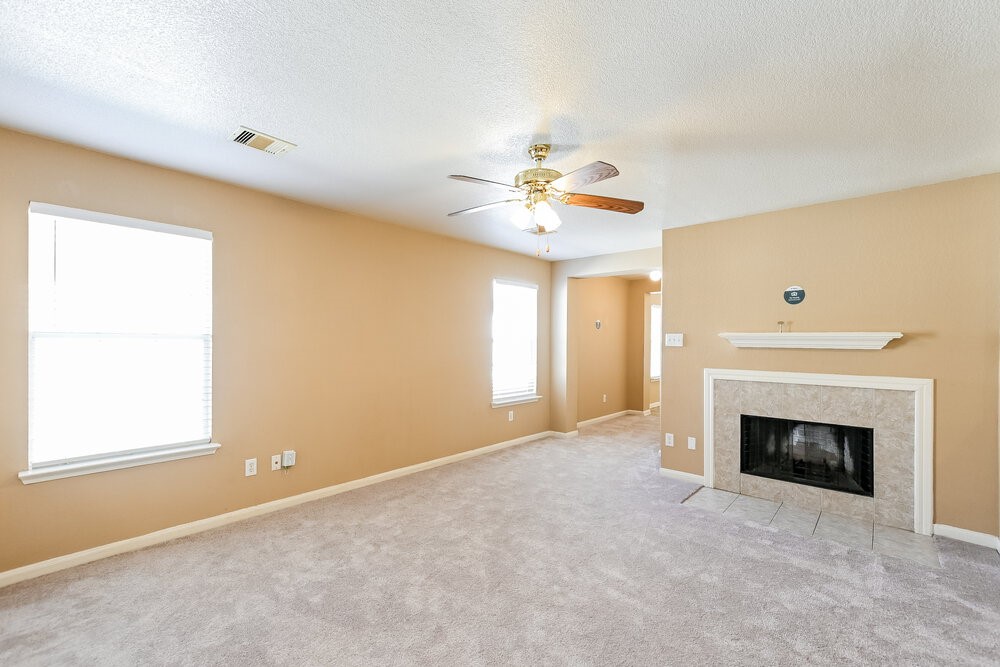 22123 Greengate Drive Property Photo 5