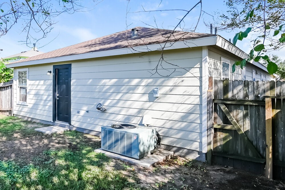 22123 Greengate Drive Property Photo 15