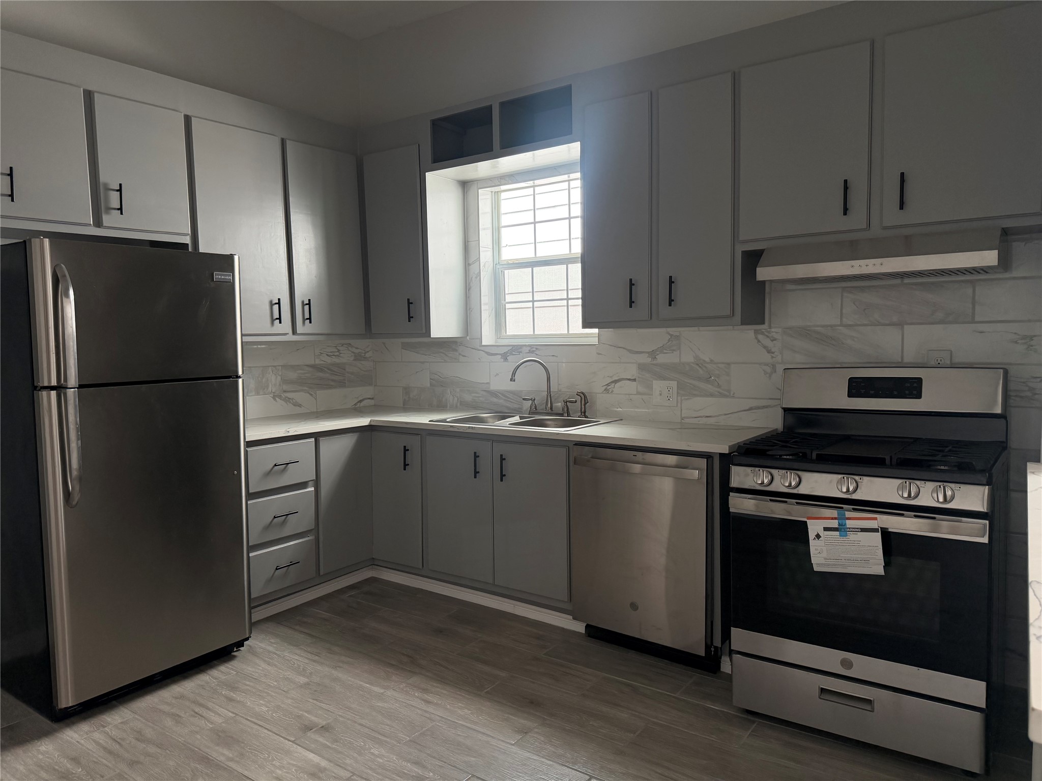 1815 South Street Property Photo 13