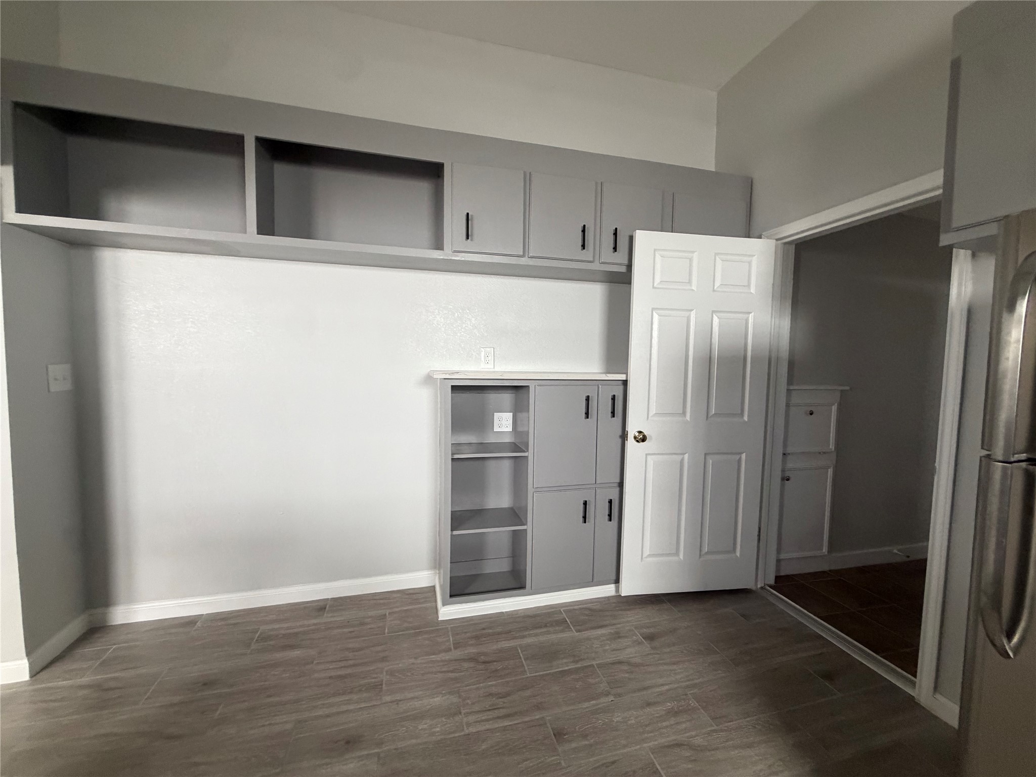 1815 South Street Property Photo 14