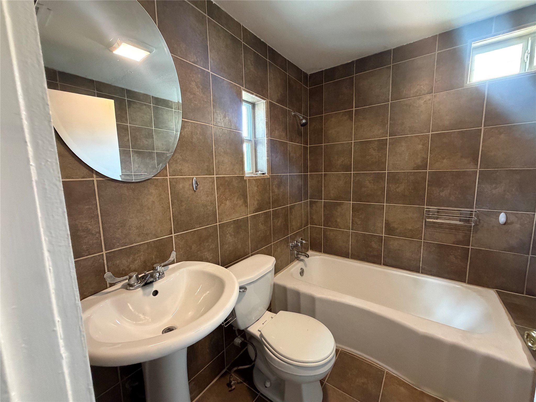 1815 South Street Property Photo 15