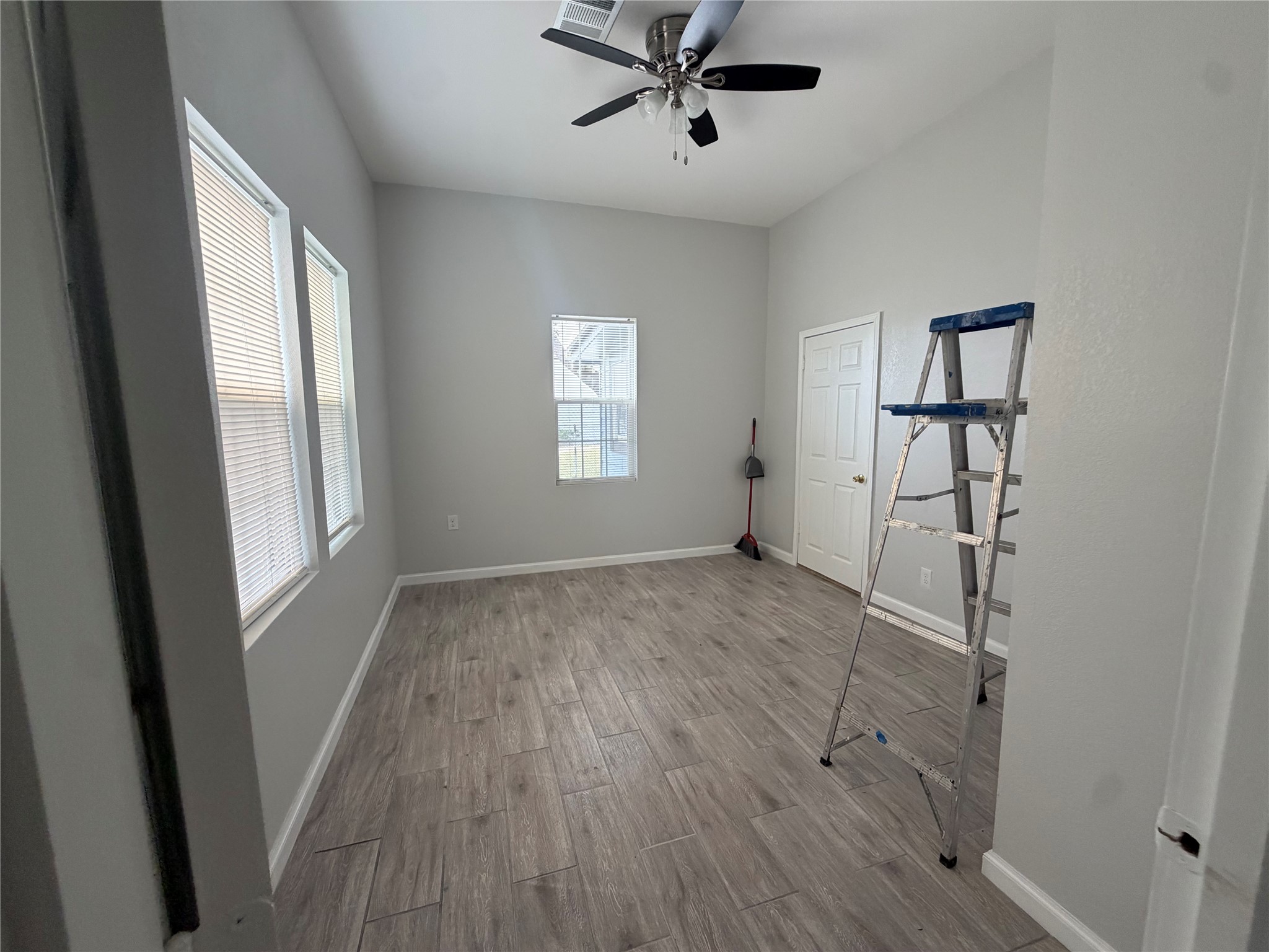 1815 South Street Property Photo 23