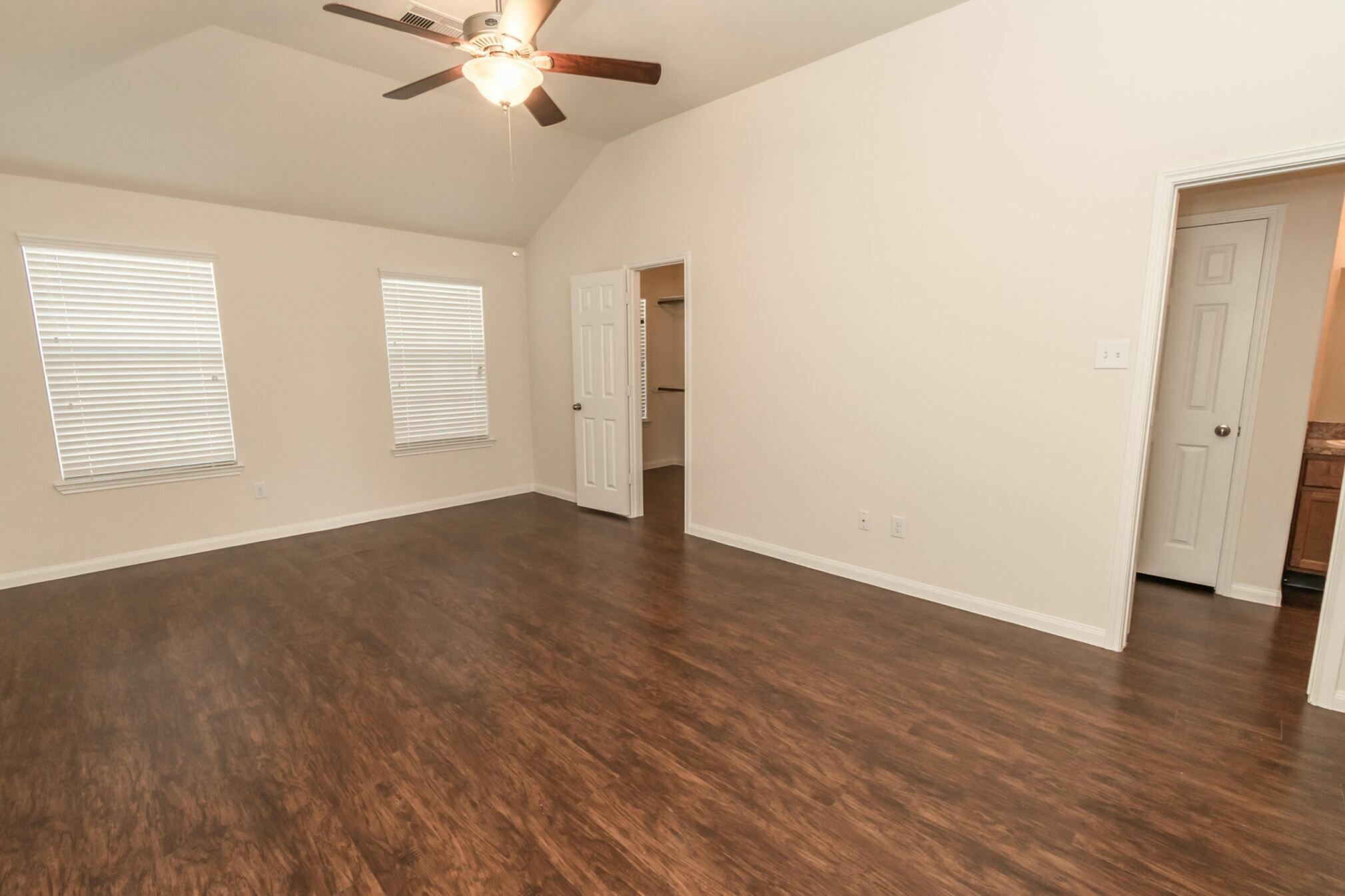 17 Santa Barbara Drive Property Photo 10
