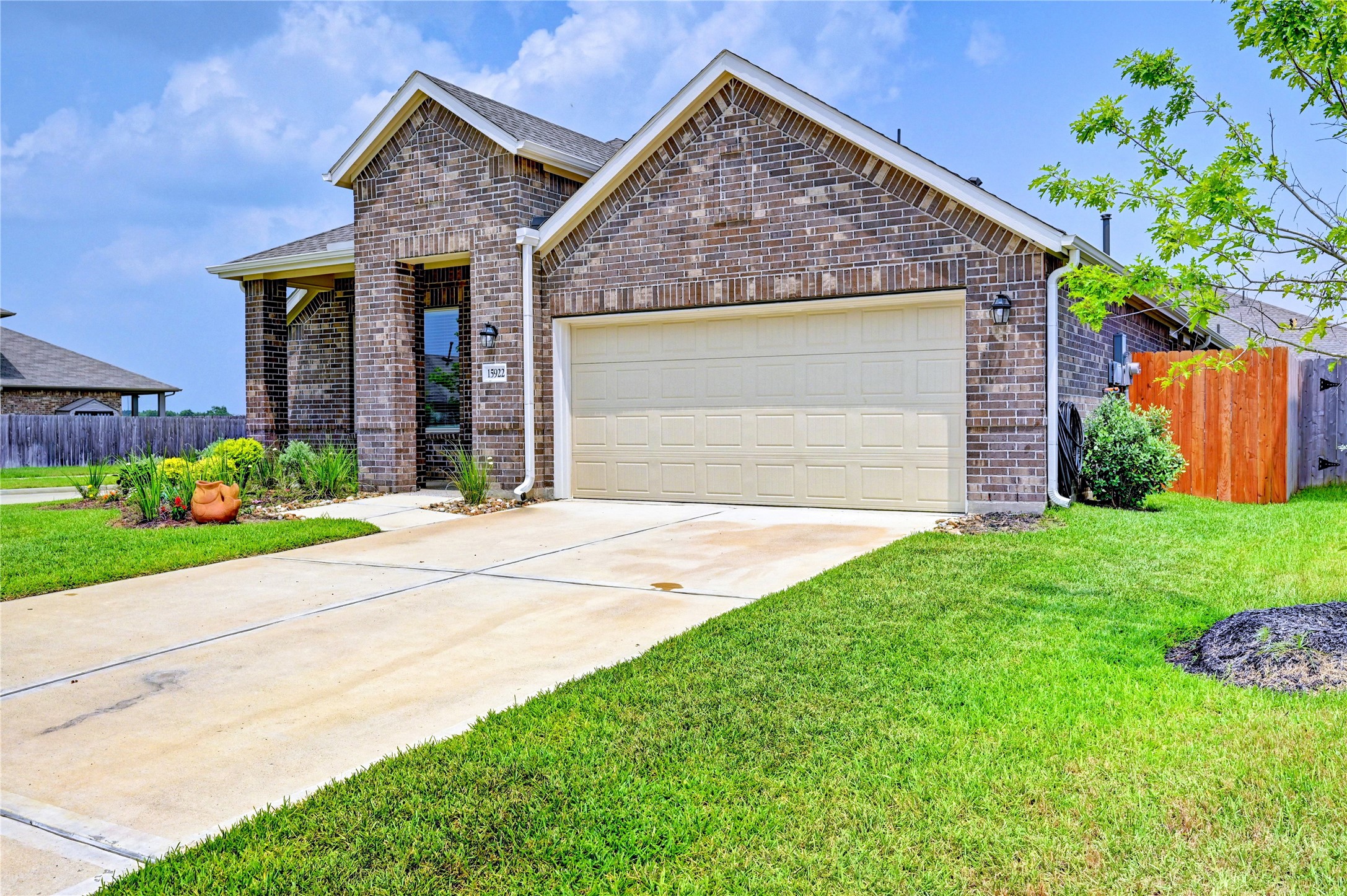 15922 Mersmann Ridge Lane Property Photo 1