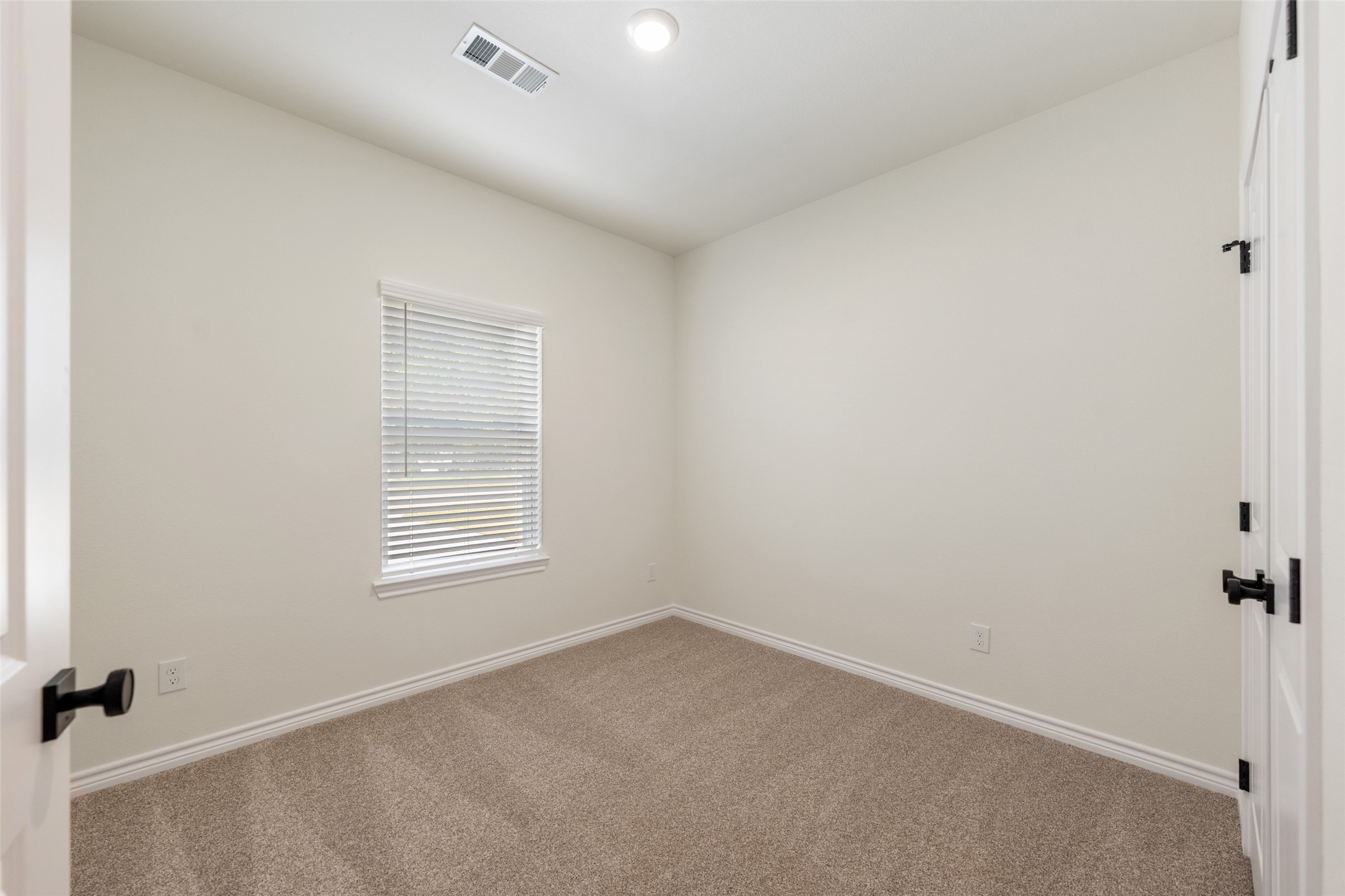 315 N Woodson Street Property Photo 17