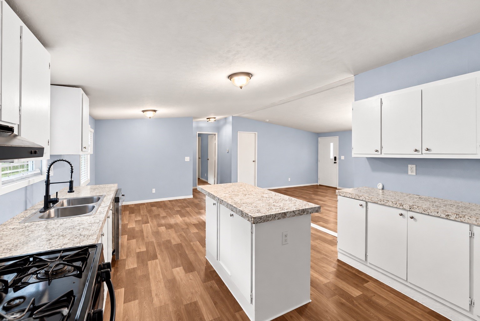 139 Malcom Street Property Photo 4