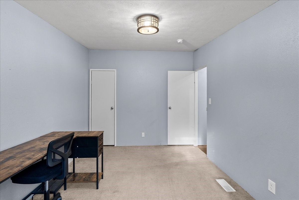 139 Malcom Street Property Photo 15