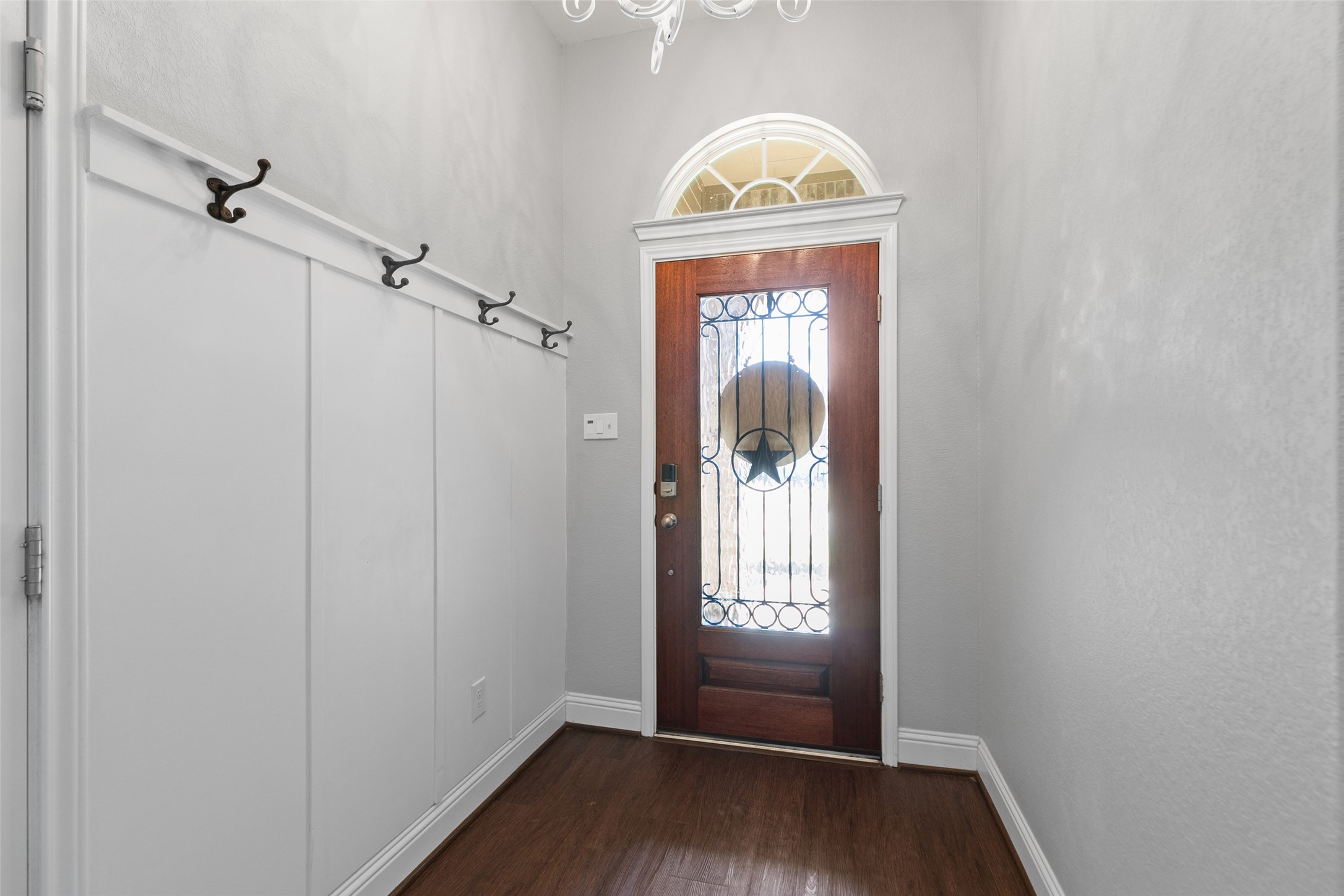 9711 Stratton Ridge Drive Property Photo 7