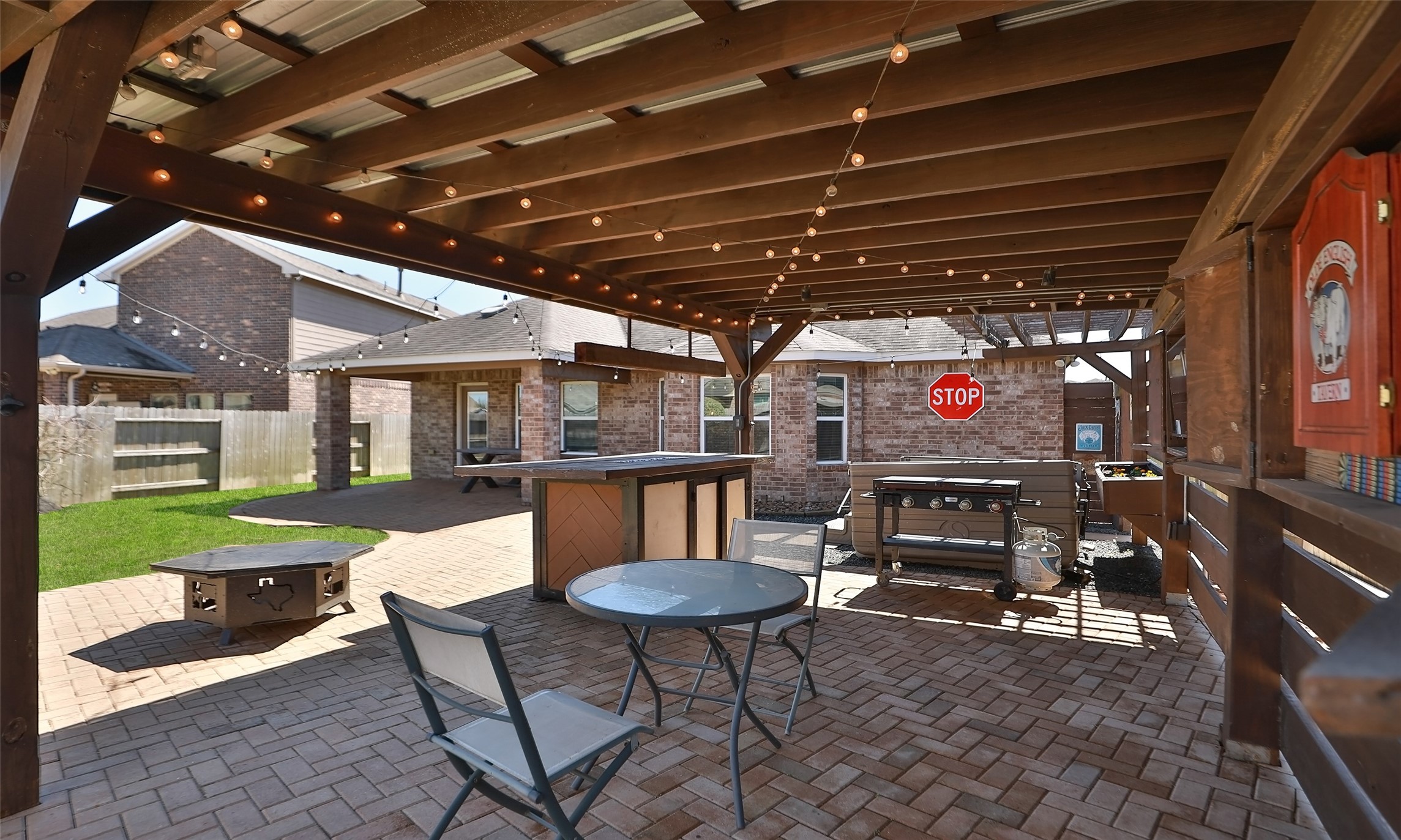 9711 Stratton Ridge Drive Property Photo 38