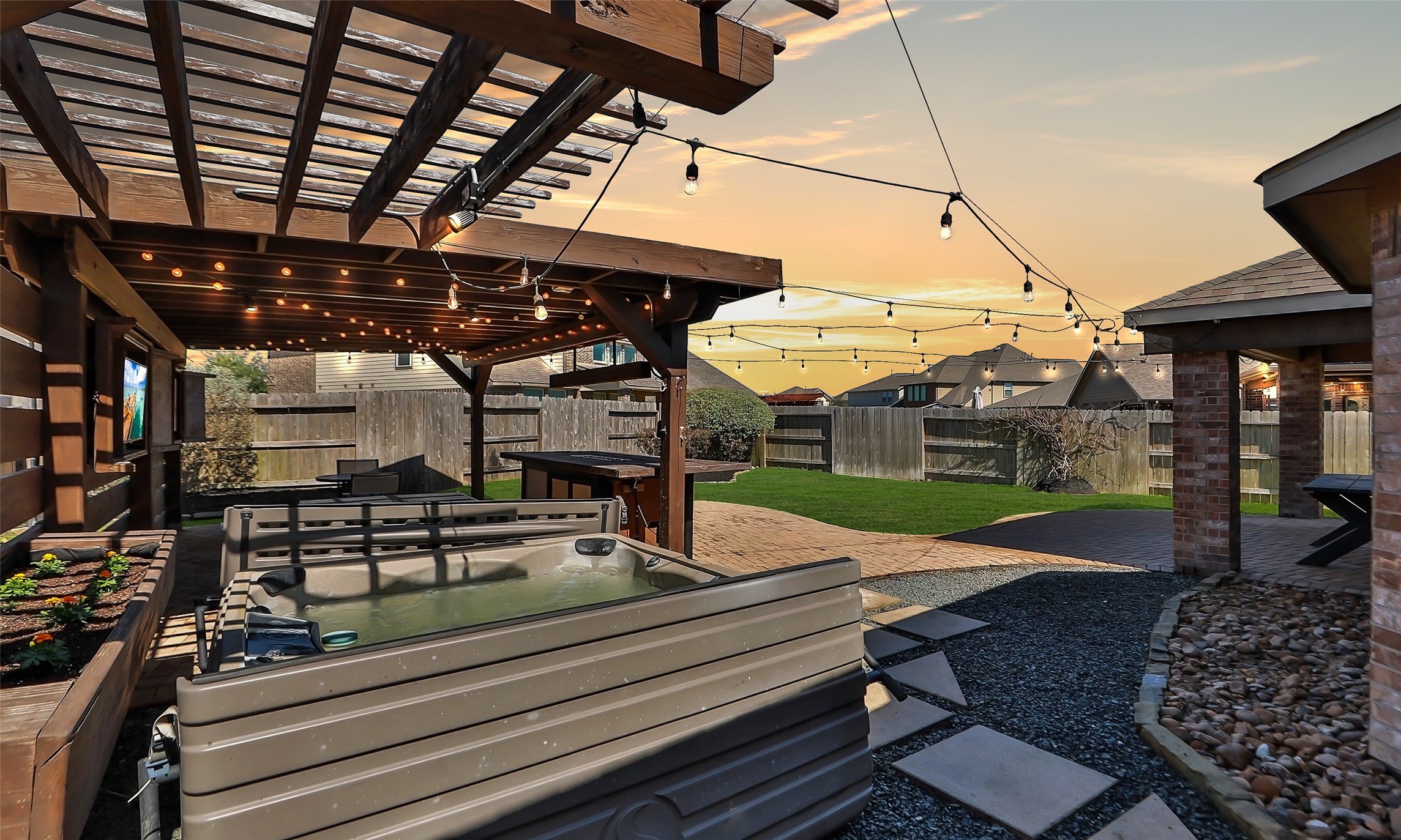 9711 Stratton Ridge Drive Property Photo 41