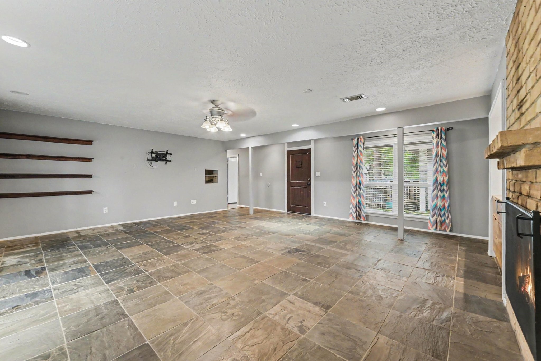 11507 Chetman Drive Property Photo 6