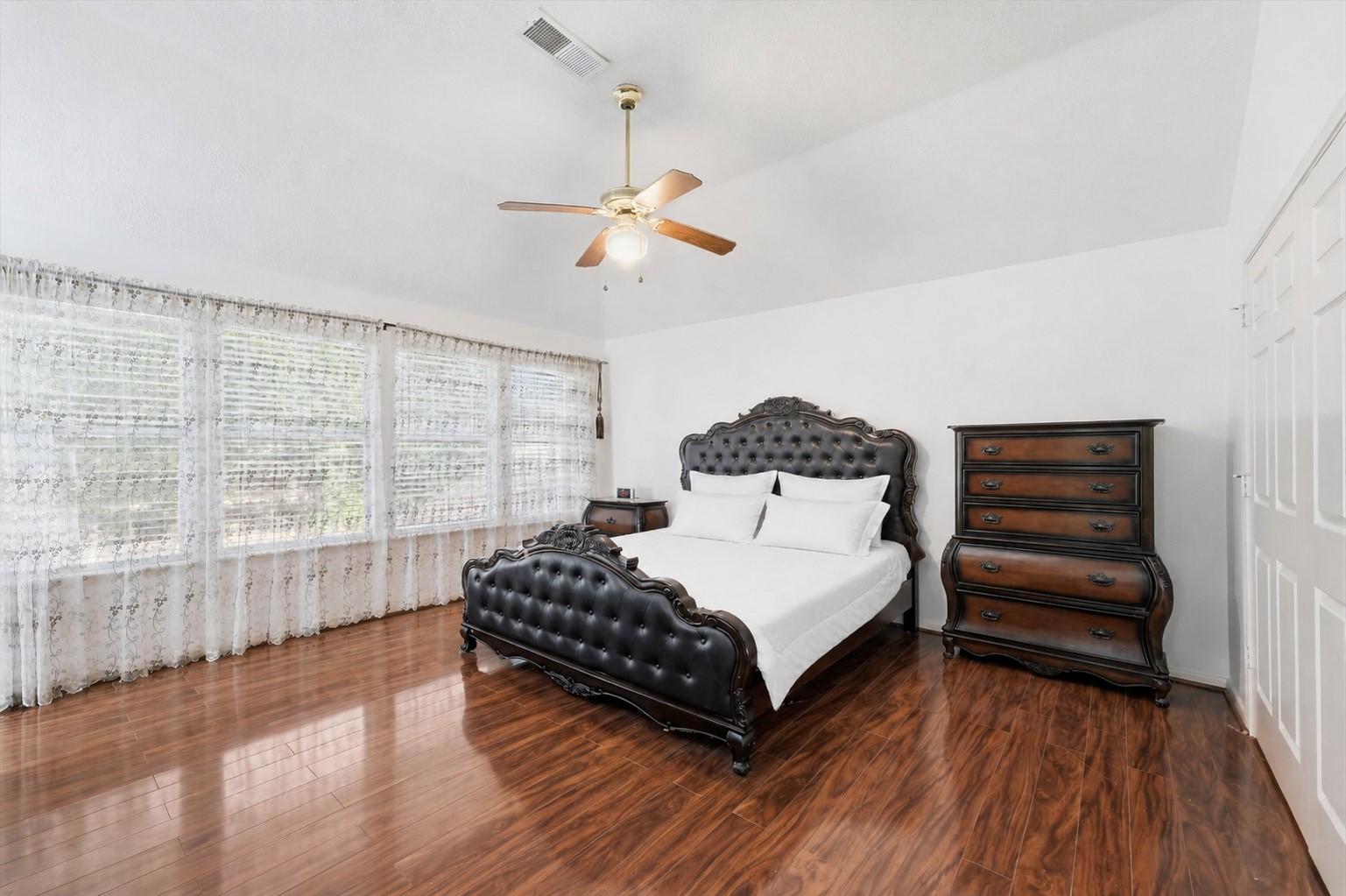 5602 Society Ln Property Photo 22