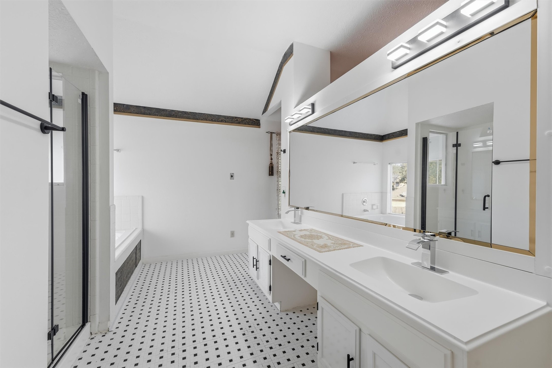 5602 Society Ln Property Photo 28