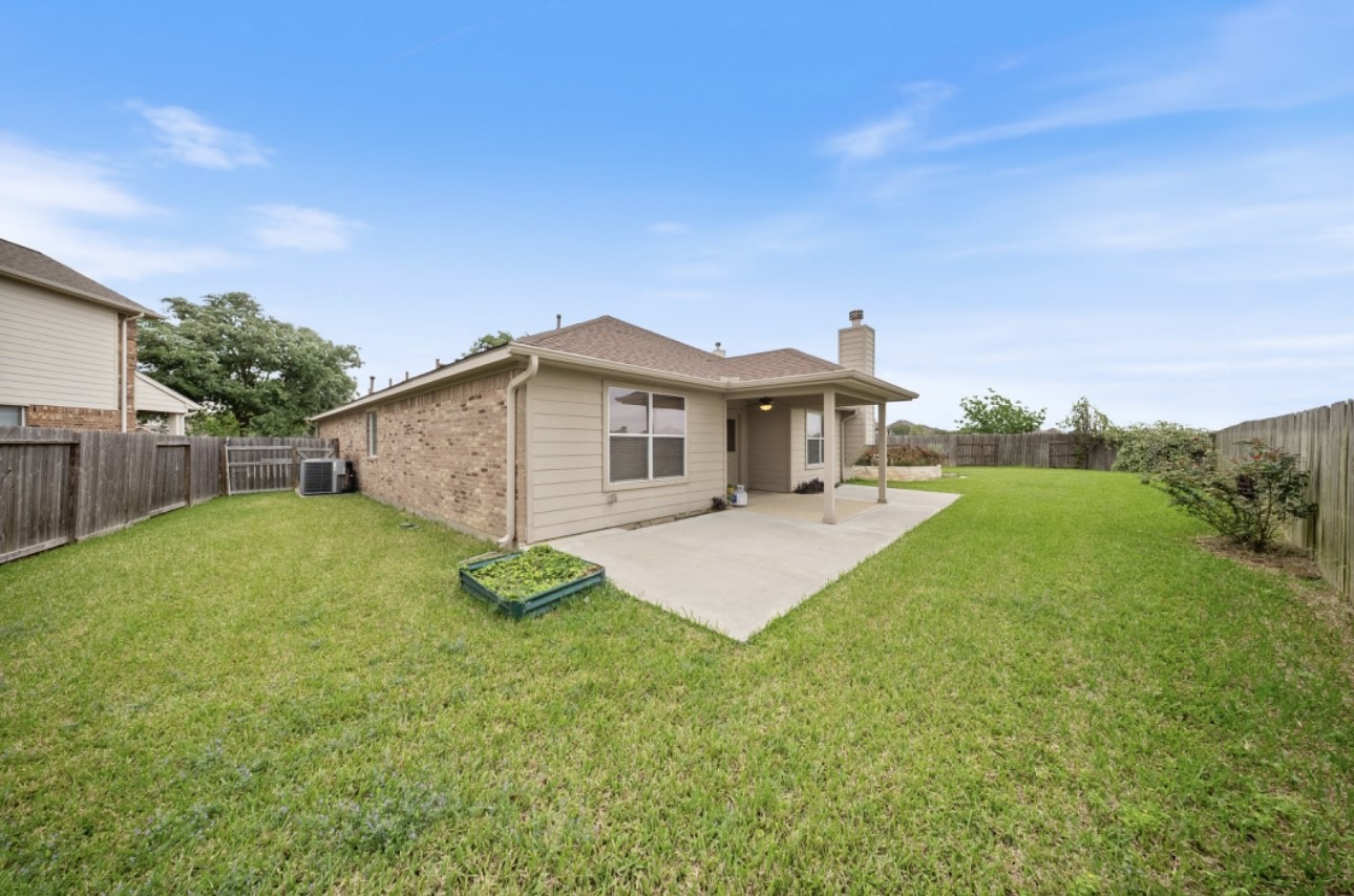 6007 Wilcox Point Court Property Photo 6