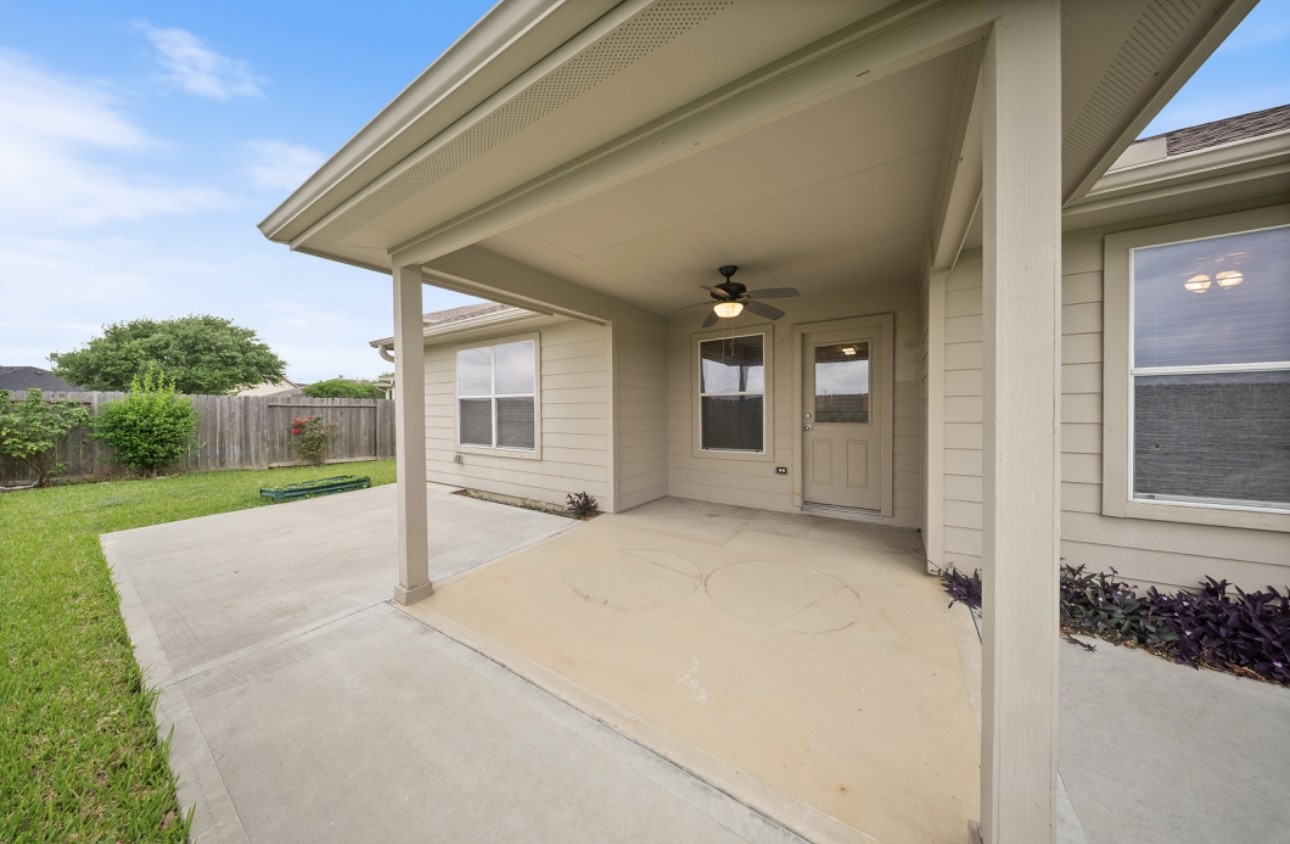 6007 Wilcox Point Court Property Photo 12