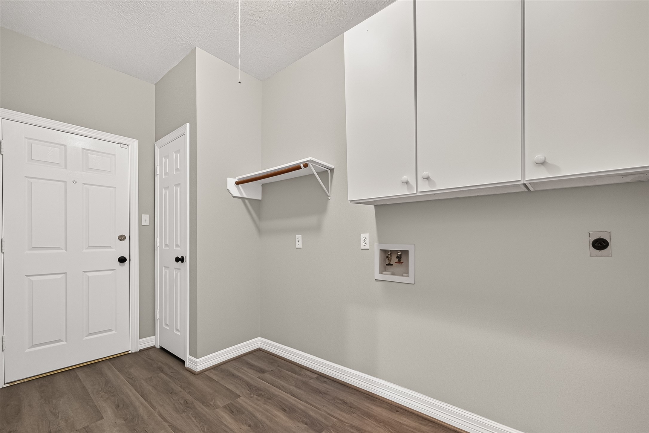14303 Reissen Lane Property Photo 43