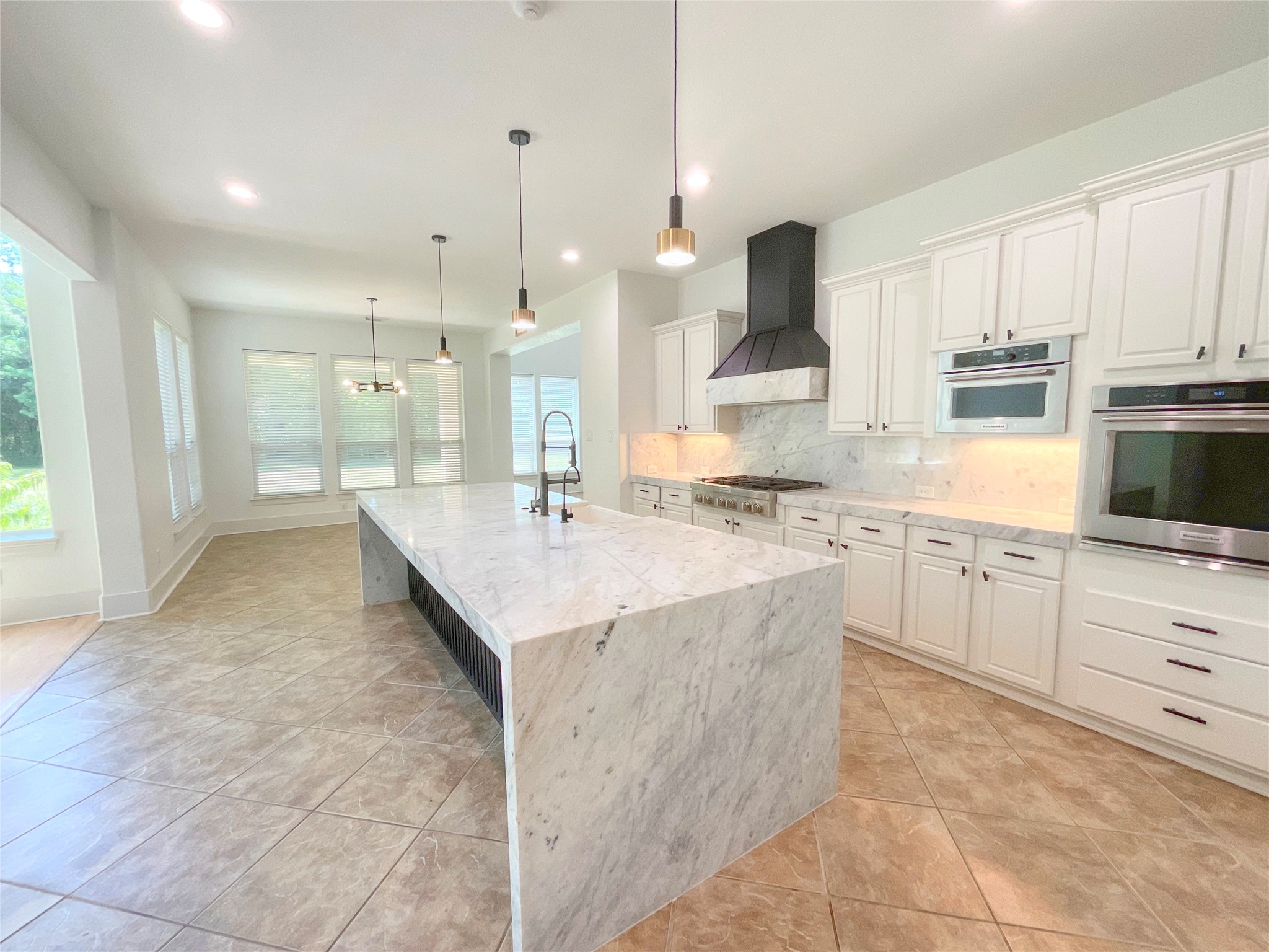 12326 Leather Saddle Court Property Photo 15
