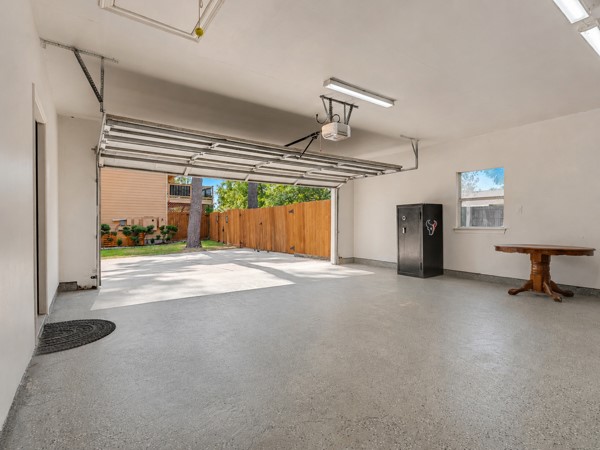 14131 Lakepoint Drive Property Photo 41