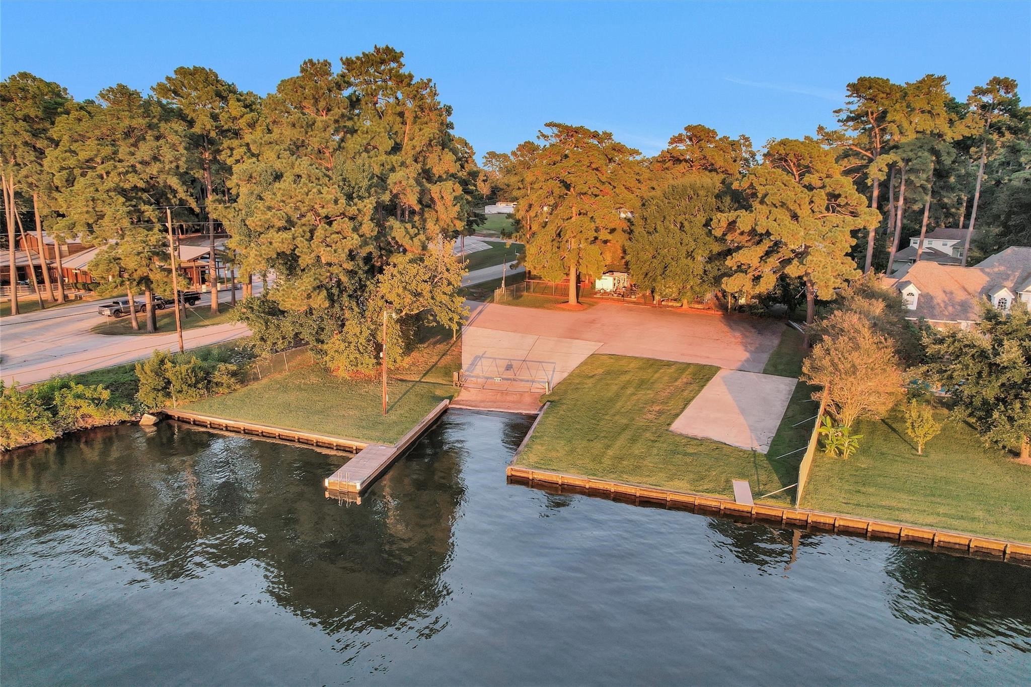 14131 Lakepoint Drive Property Photo 50