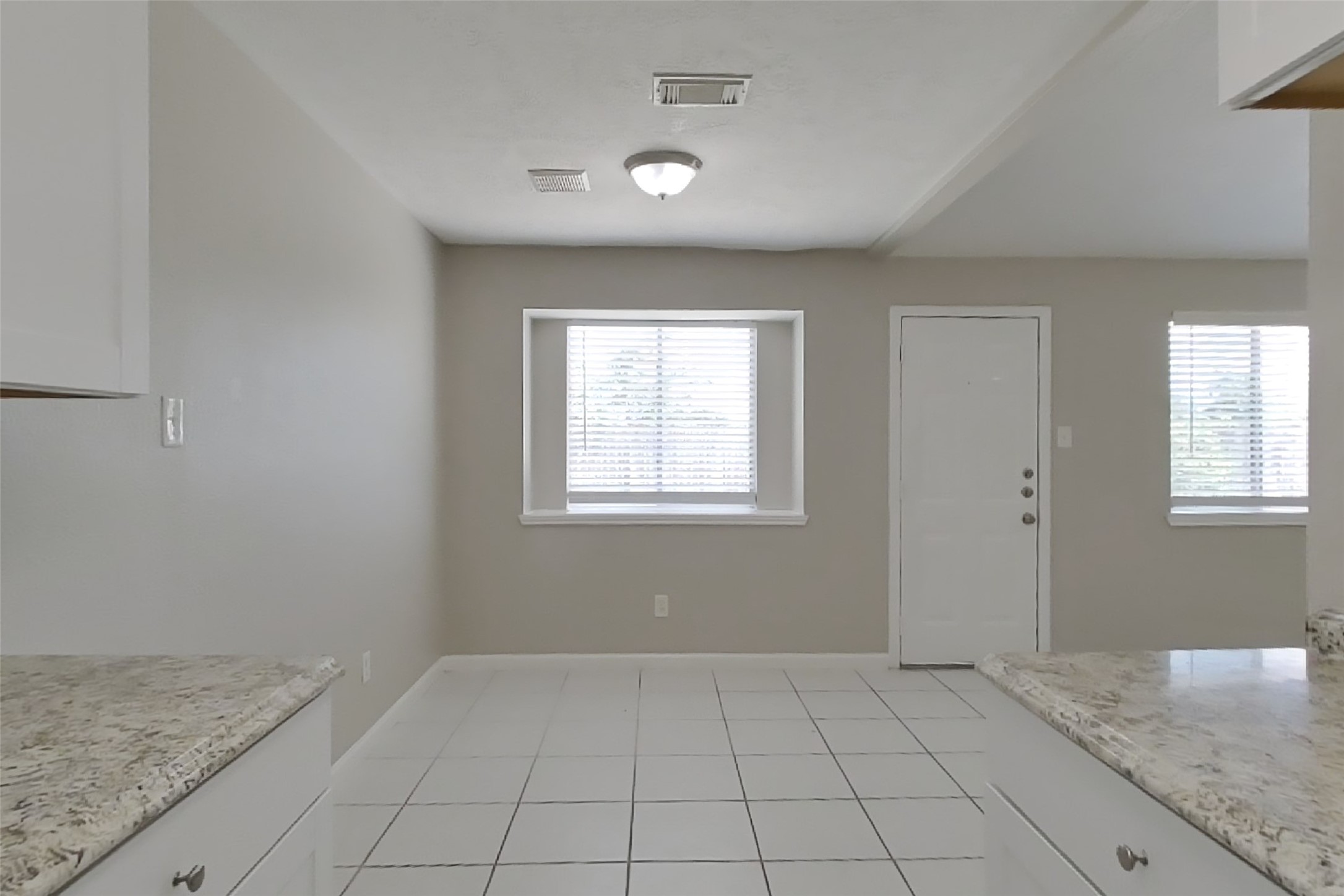 3446 Edgecreek Drive Property Photo 4
