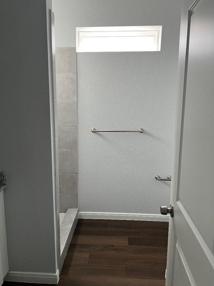 18819 Luminescent Lane Property Photo 6