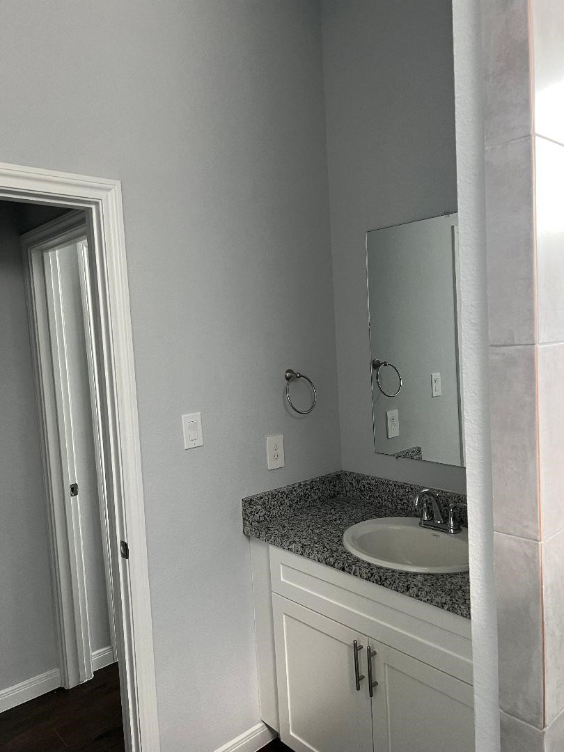 18819 Luminescent Lane Property Photo 7