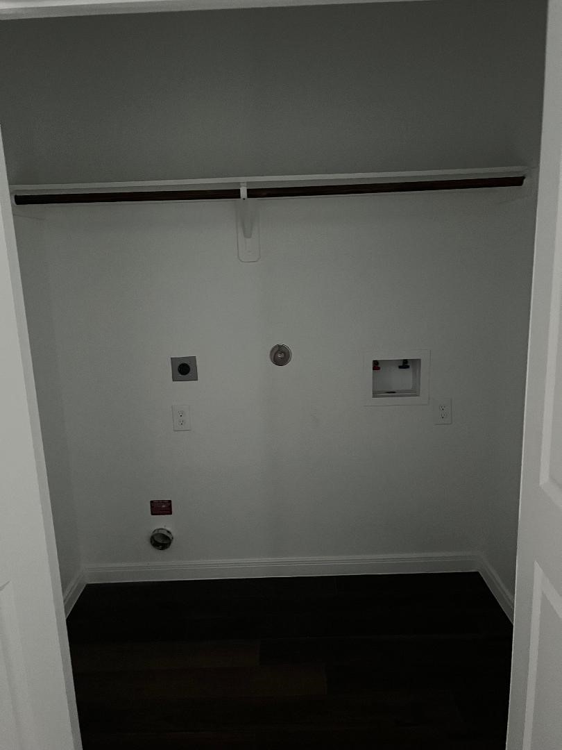 18819 Luminescent Lane Property Photo 11