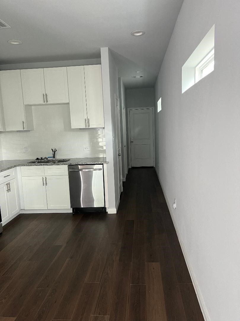 18819 Luminescent Lane Property Photo 13