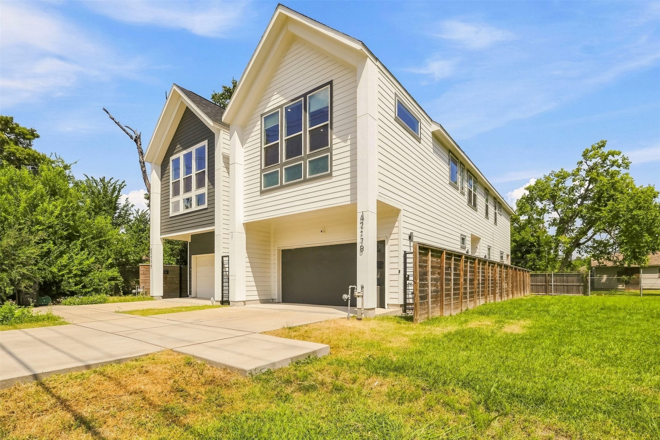 4217 Hare Street B Property Photo 1