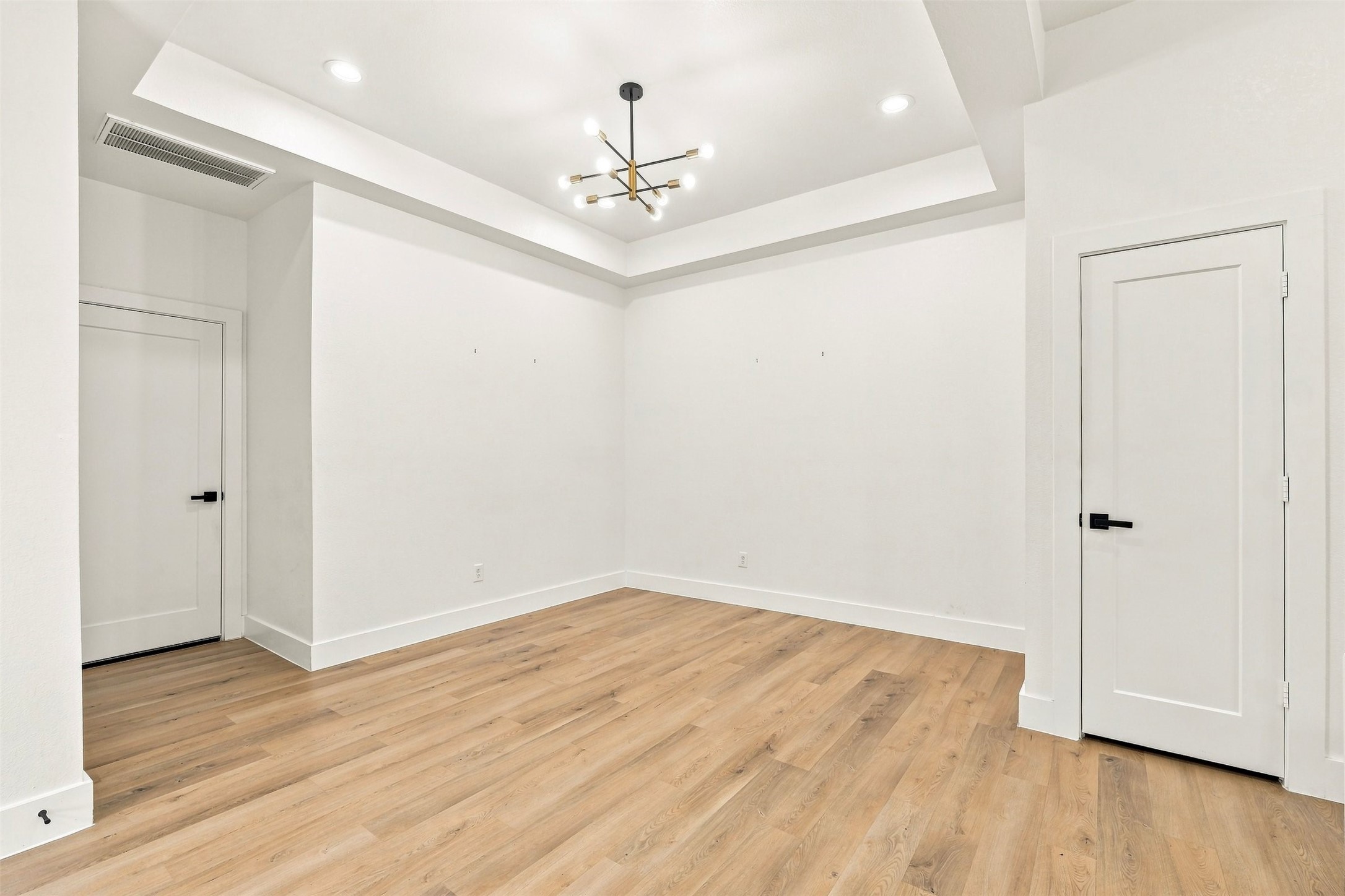 4217 Hare Street B Property Photo 6