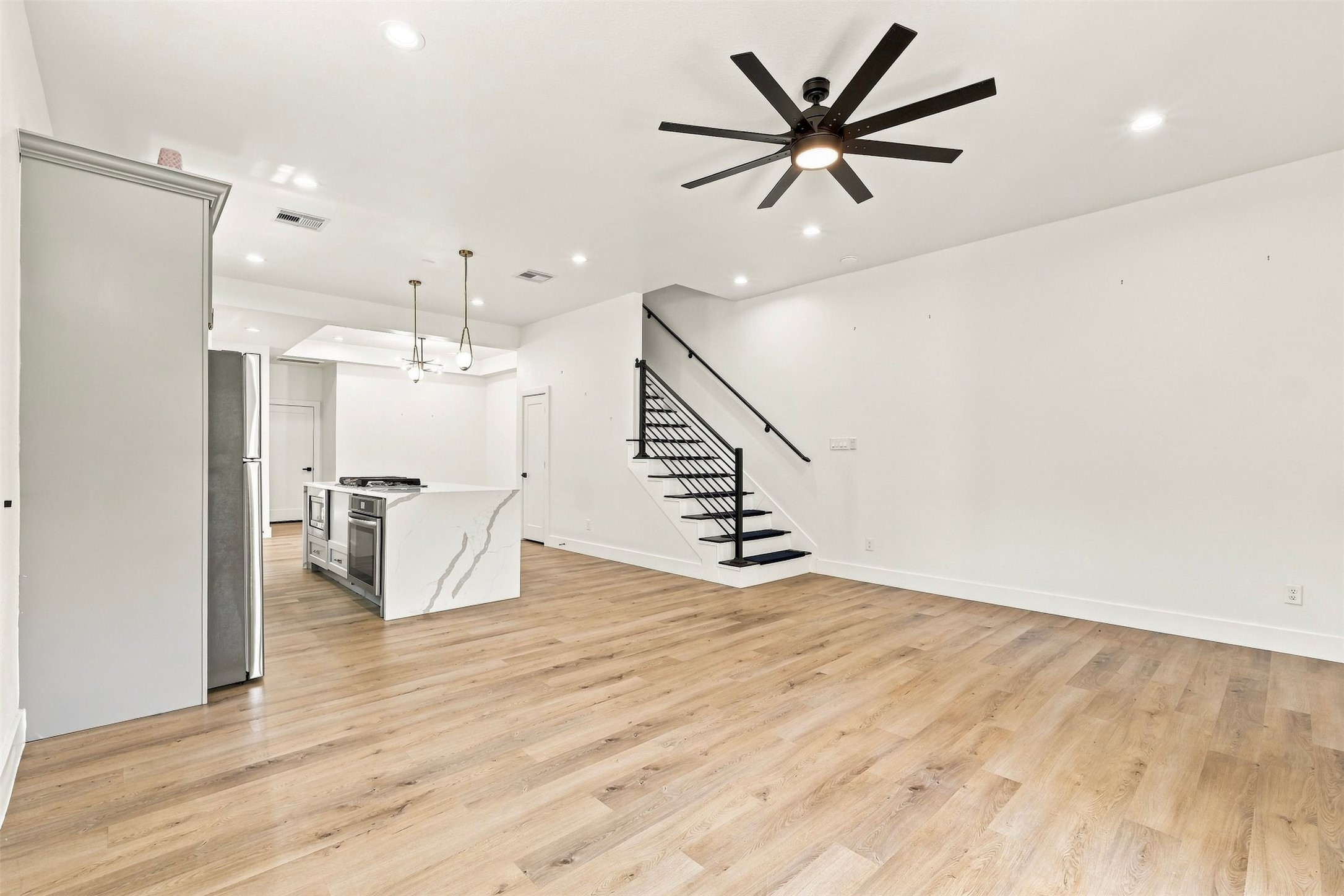 4217 Hare Street B Property Photo 11