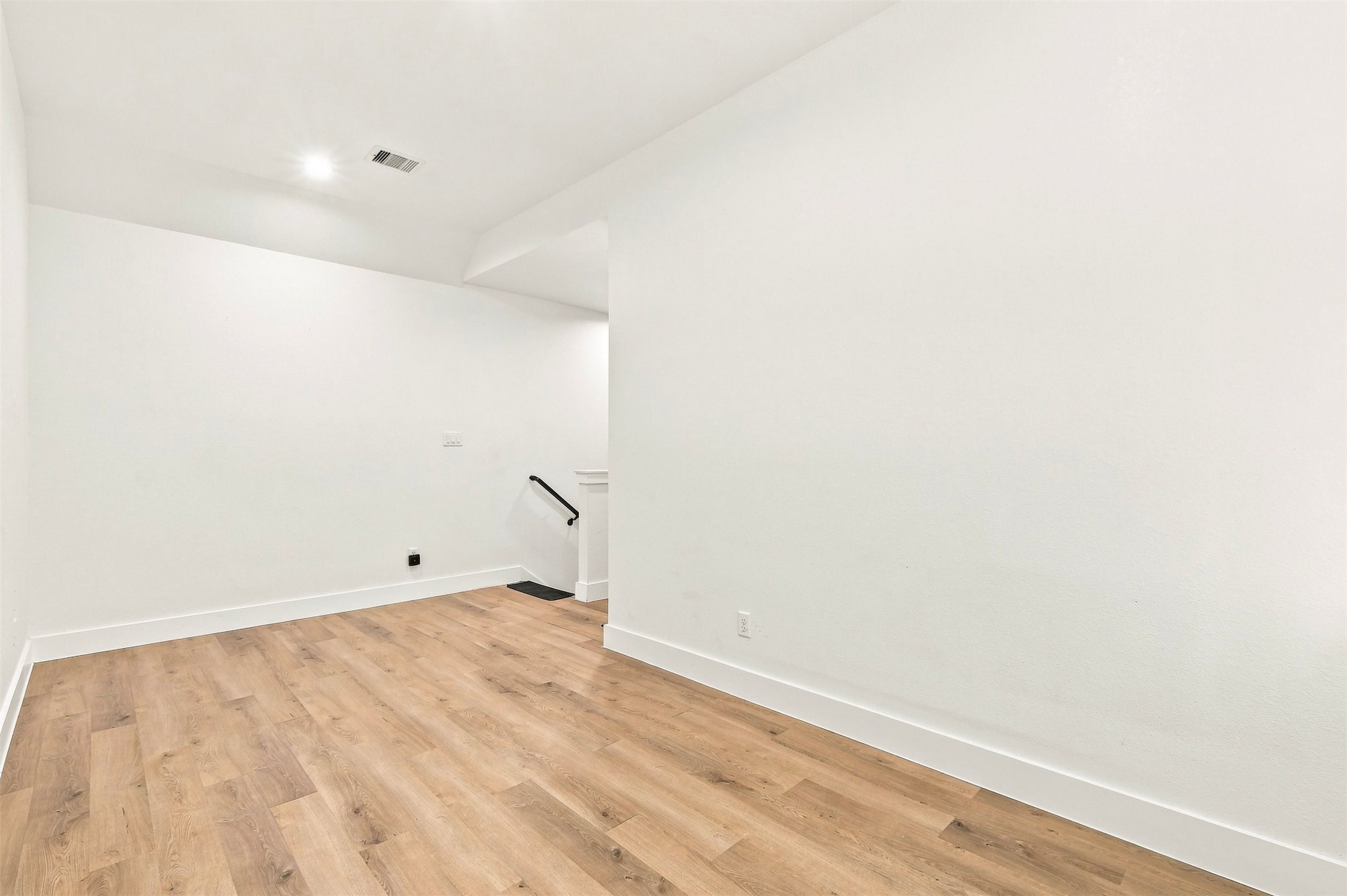 4217 Hare Street B Property Photo 14