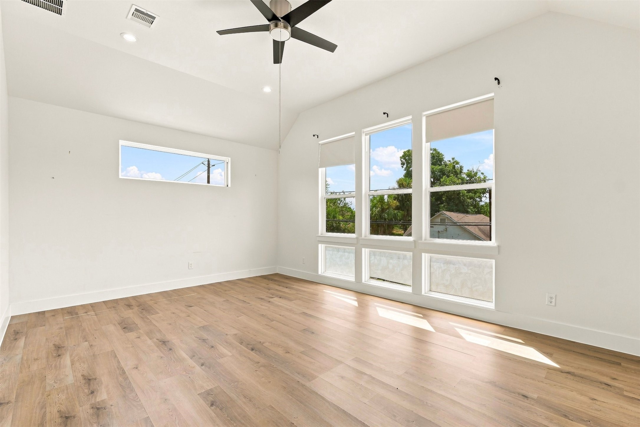4217 Hare Street B Property Photo 15