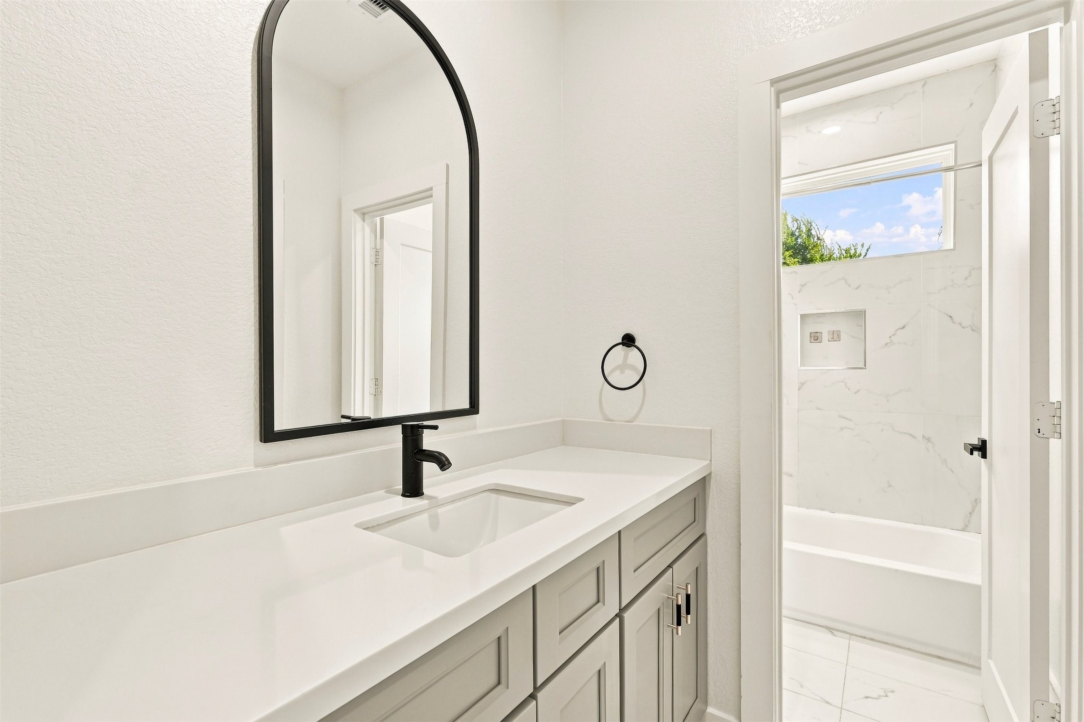 4217 Hare Street B Property Photo 20