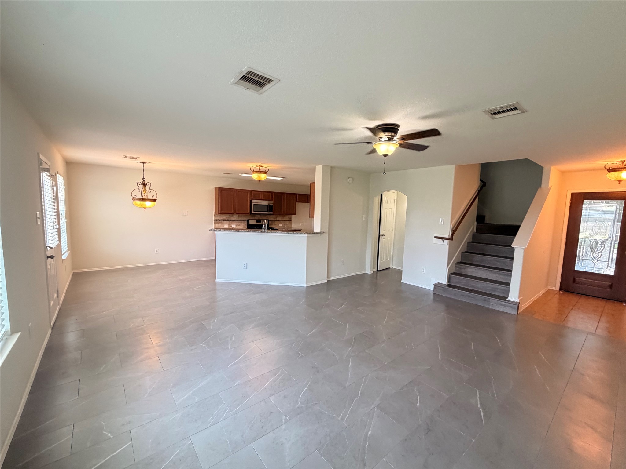 7419 Morgan Ranch Trail Property Photo 3