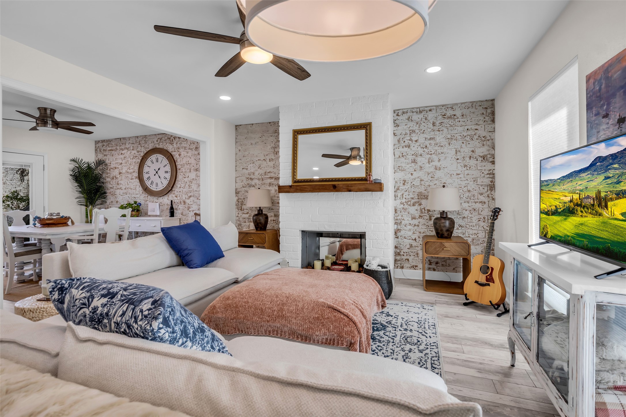 1223 Saxony Lane Property Photo 4