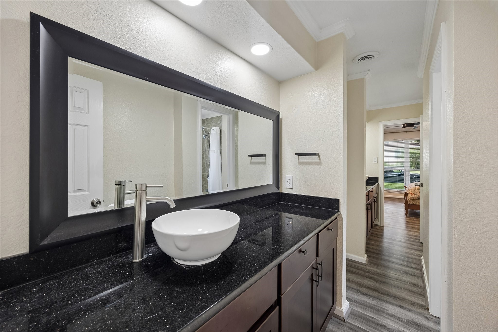 5243 Caversham Drive Property Photo 15