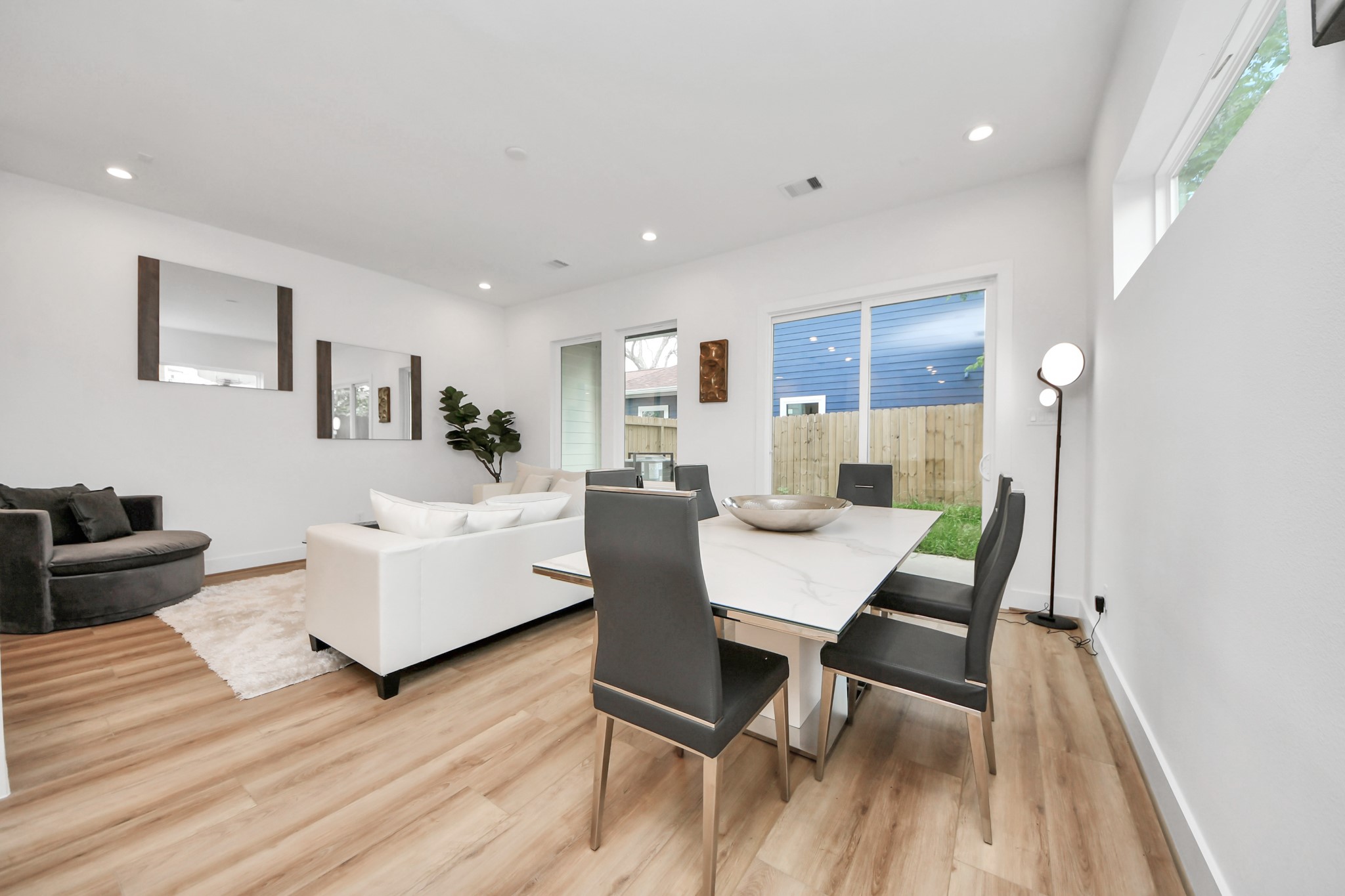 505 Middle Street Property Photo 11